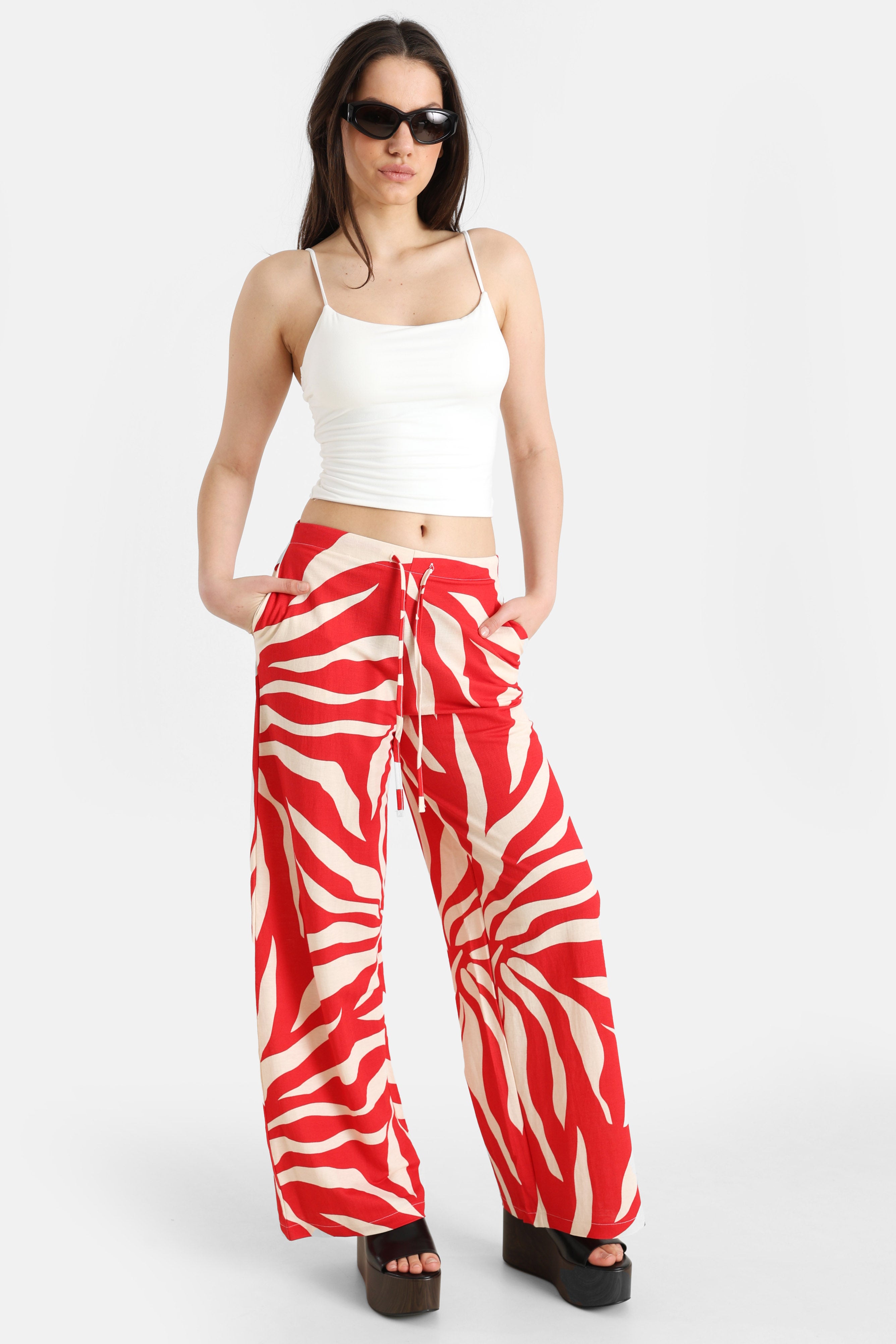 ONLSAKURA Stoffhose - Barbados Cherry