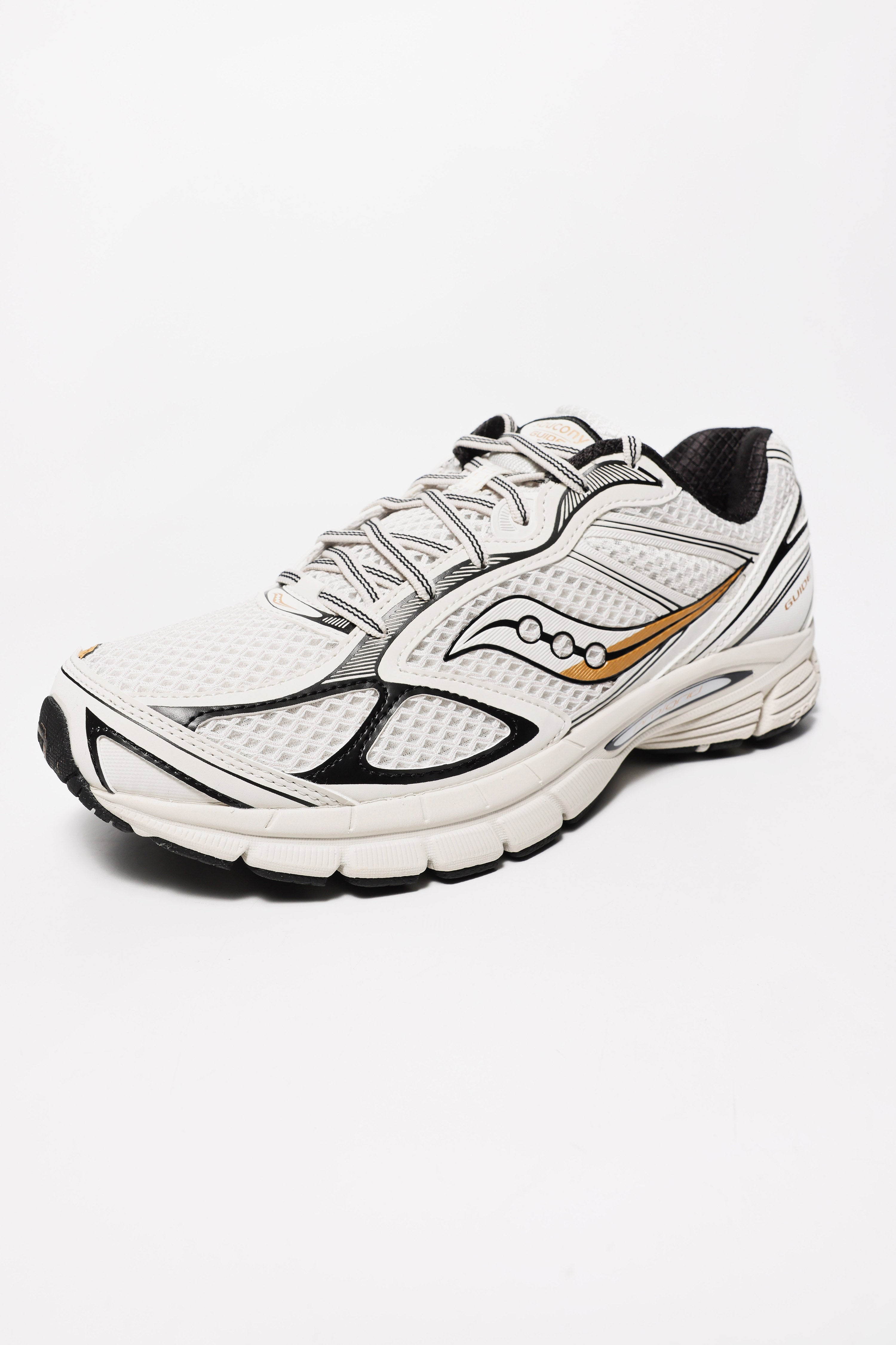 Progrid Guide 7 Sneaker - Onyx + Gold