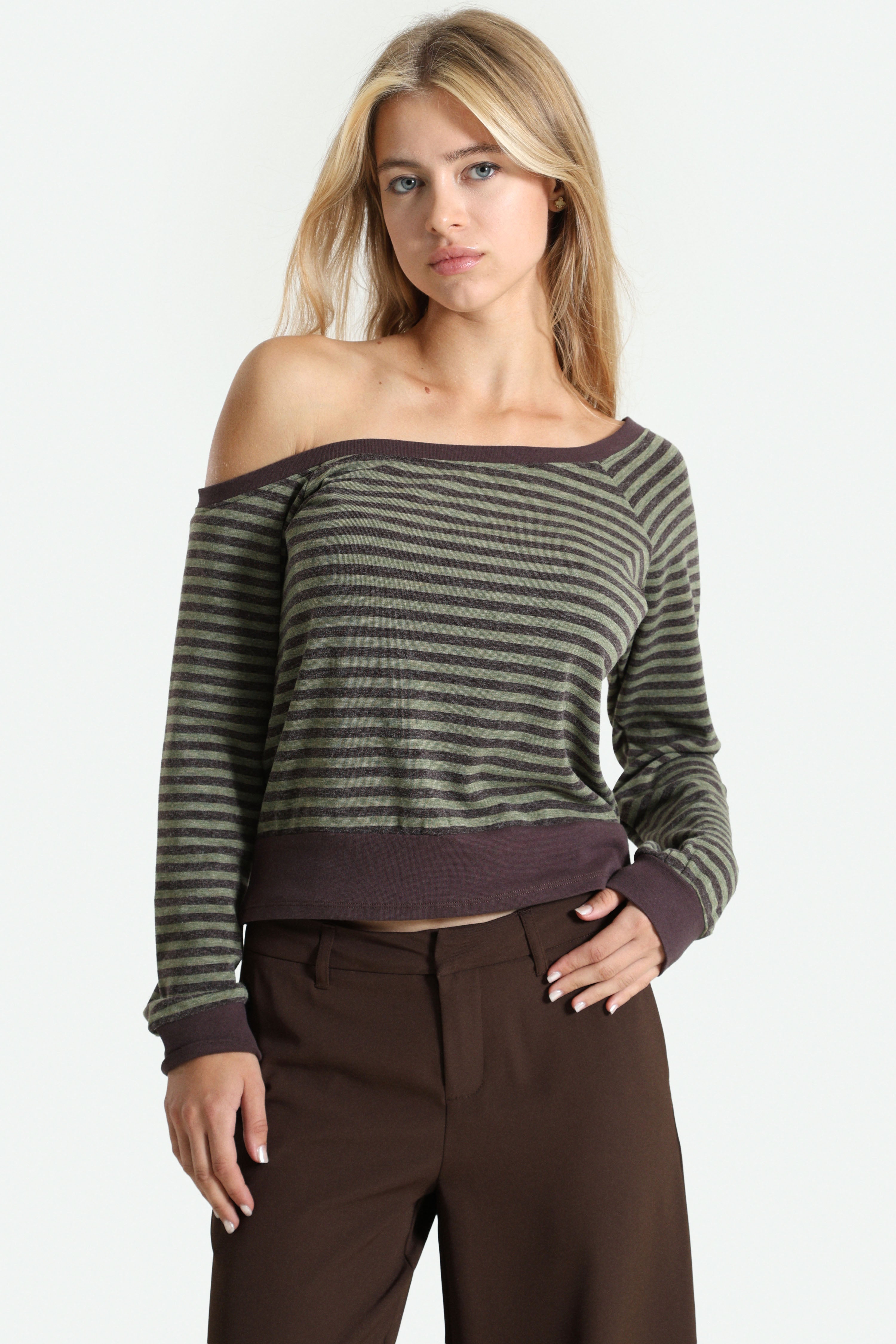 Off Shoulder Langarmshirt - Olive + Braun