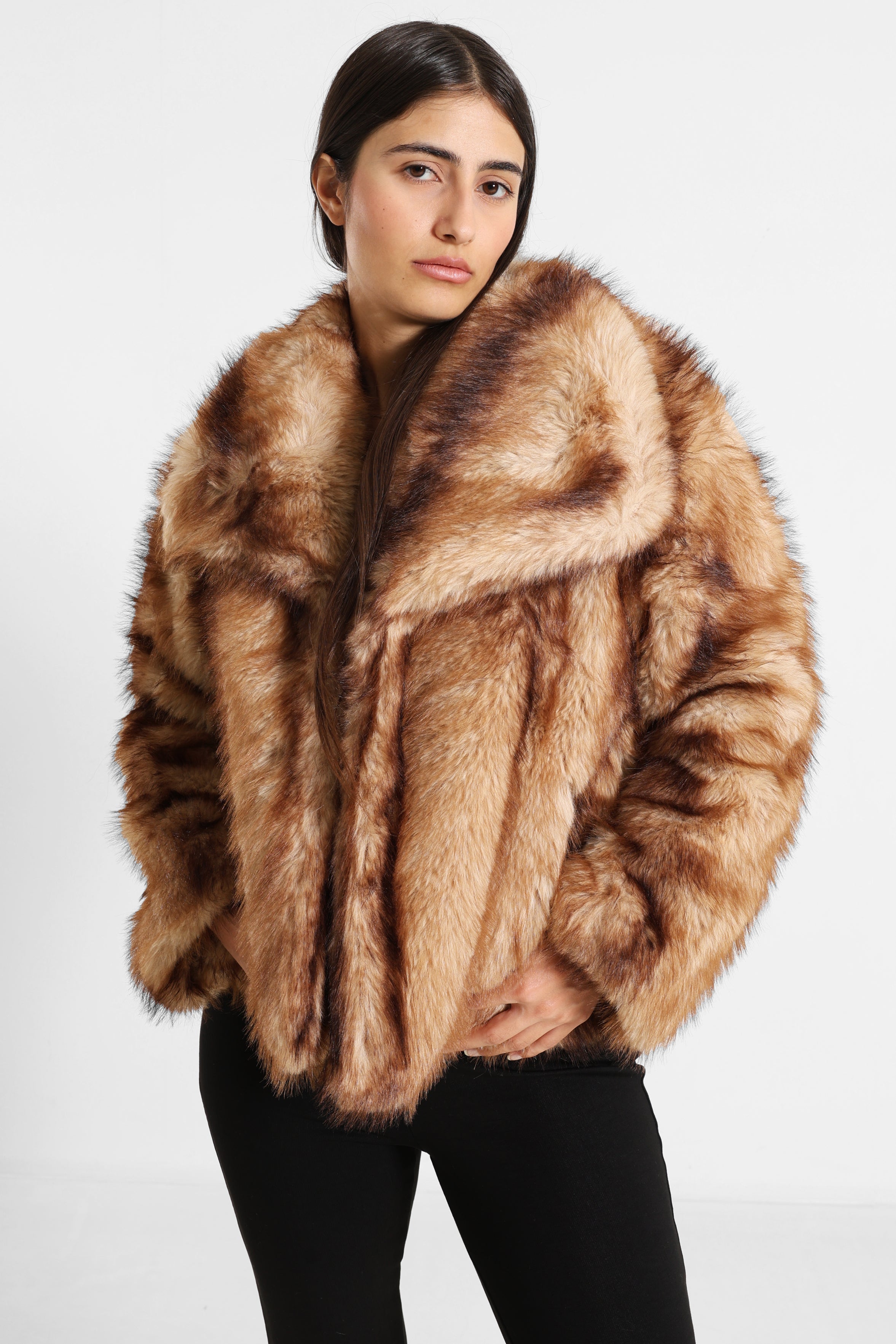 Short coat in synthetic fur - Beige + Brown