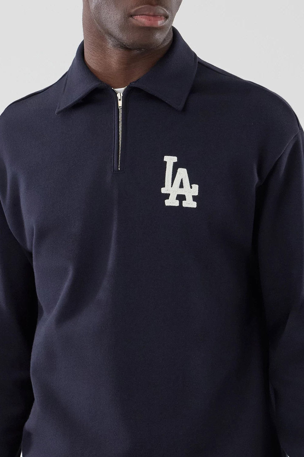 Sweatshirt - Navy + White