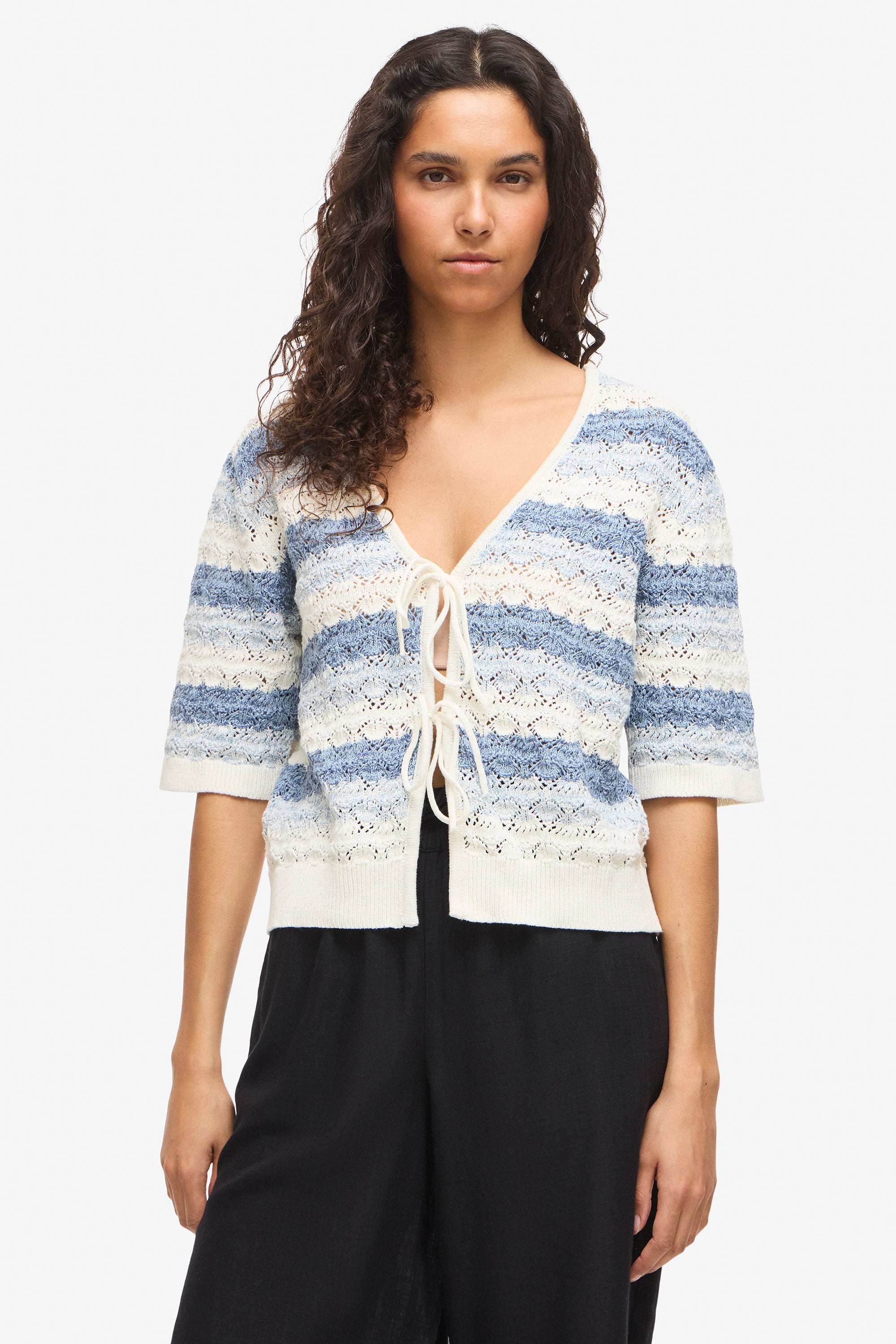 NMLAIKA Häkeljacke - Birch + Blue