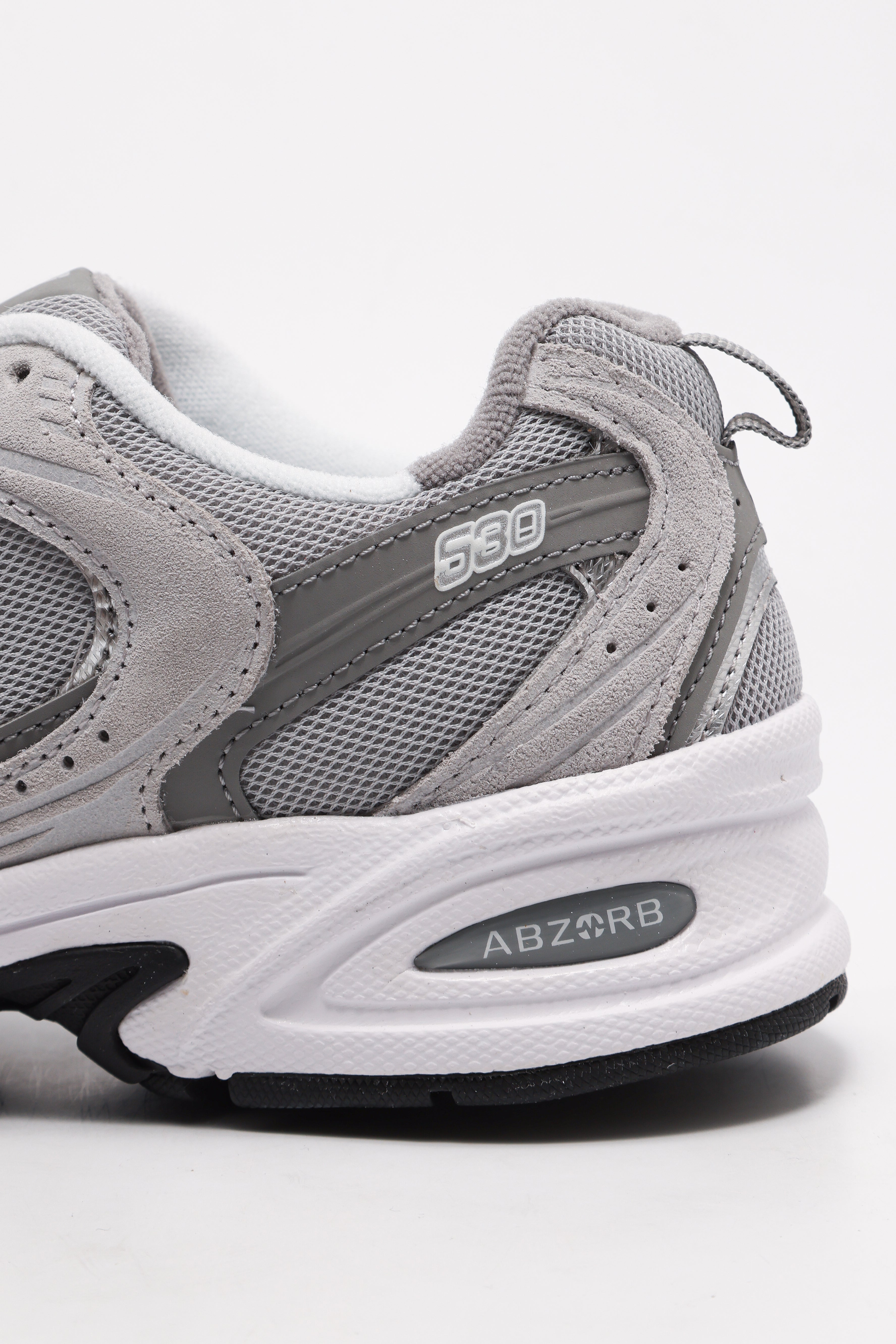 MR530 Sneaker - Rain Cloud