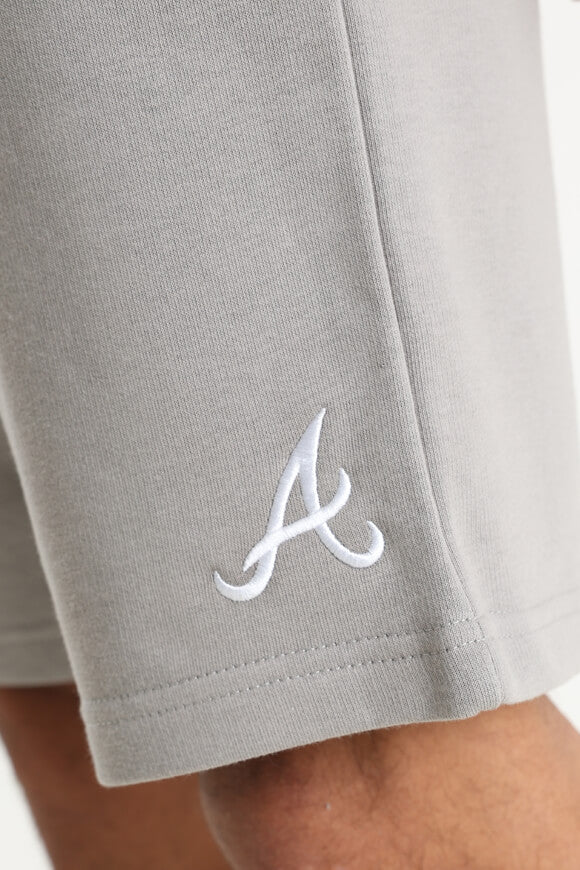 Base Runner Emb Helix Sweatshorts - Wolf Grey