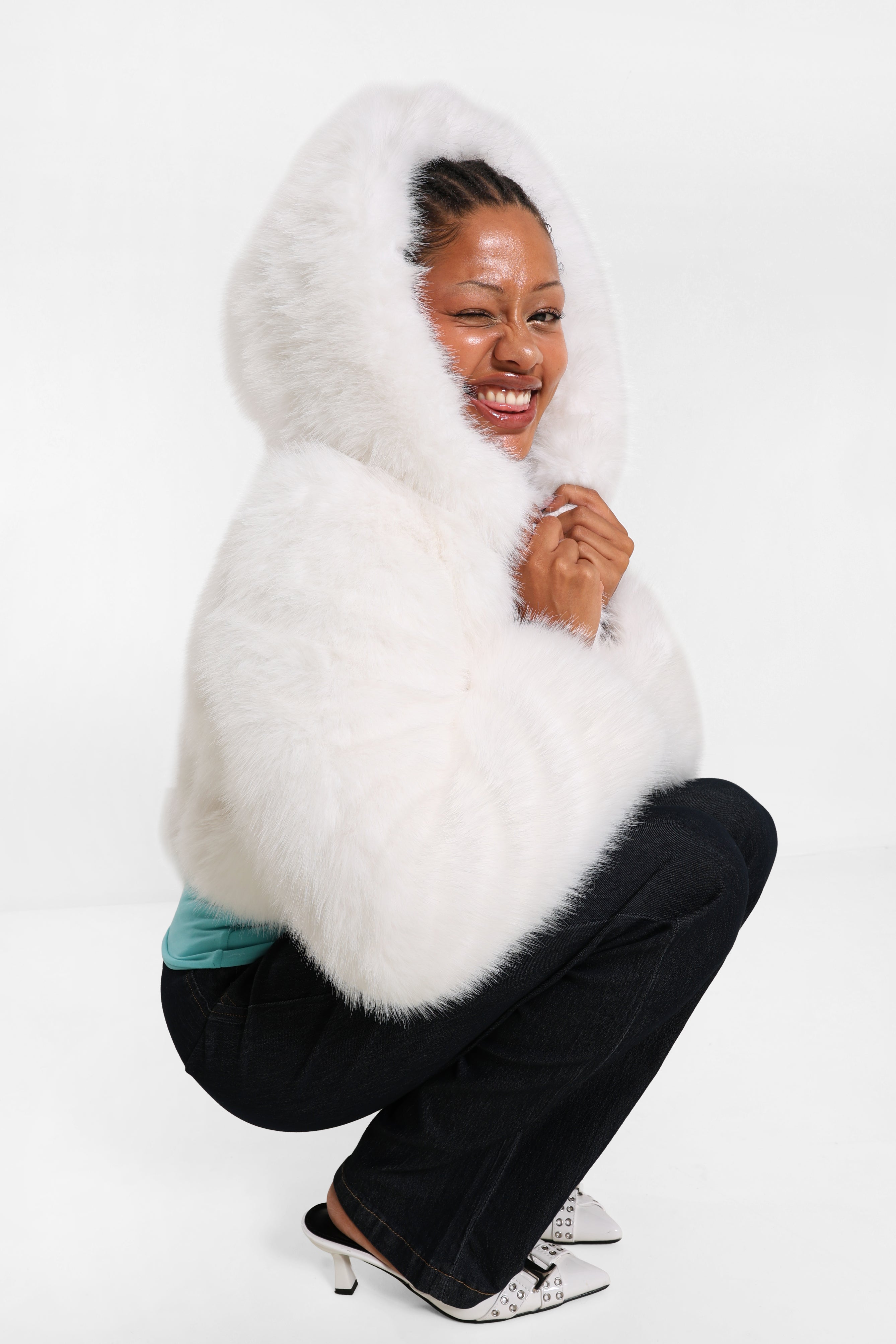 Veste courte en fourrure synthétique - Blanc