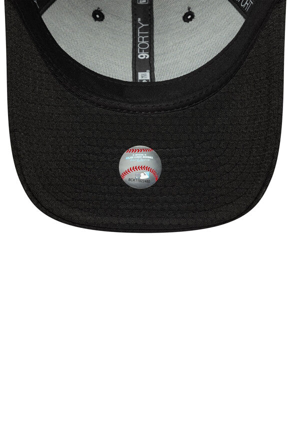 Snapback cap - Black