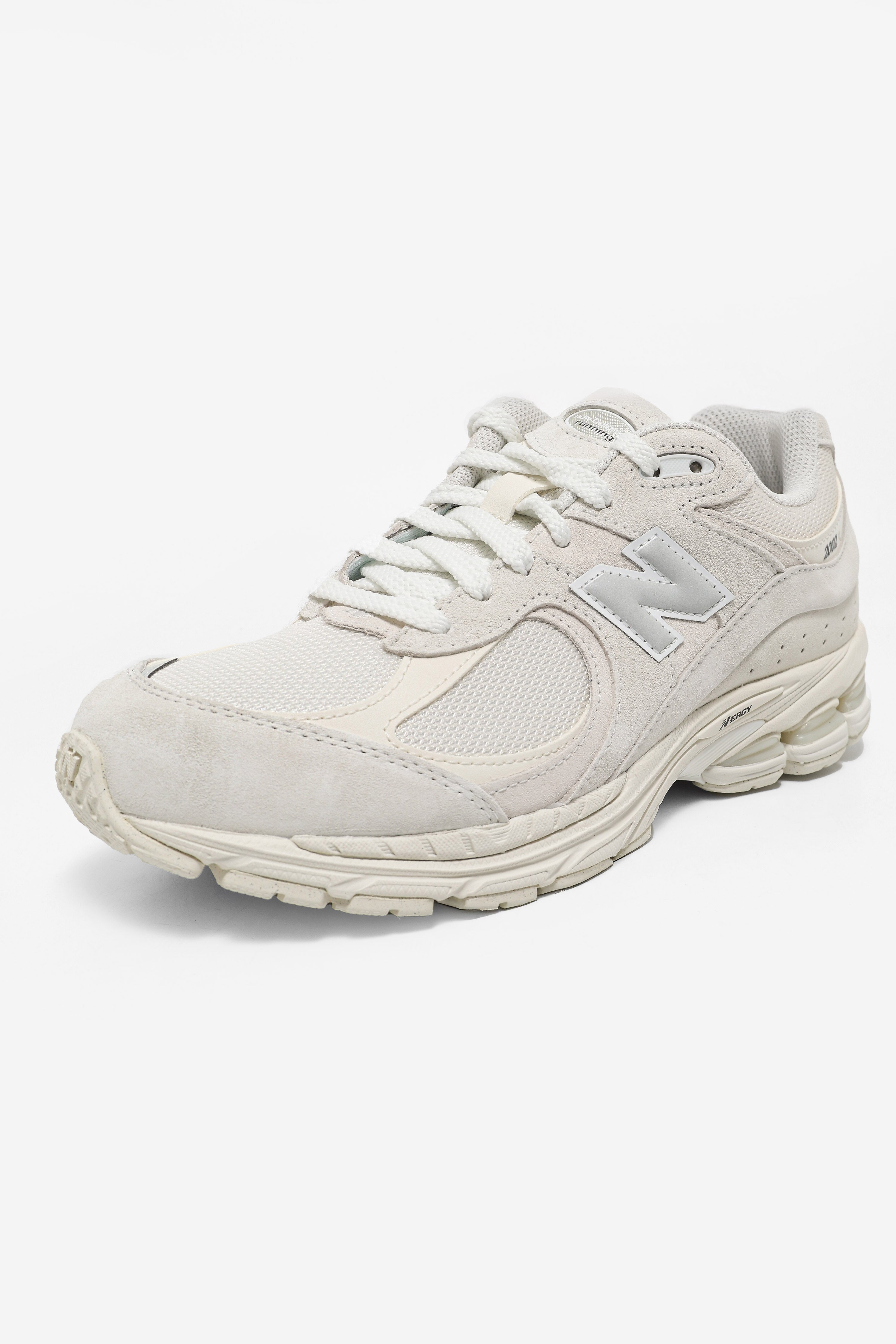 U 2002R Elevated Essentials Sneaker - Sea Salt + Silver Metallic