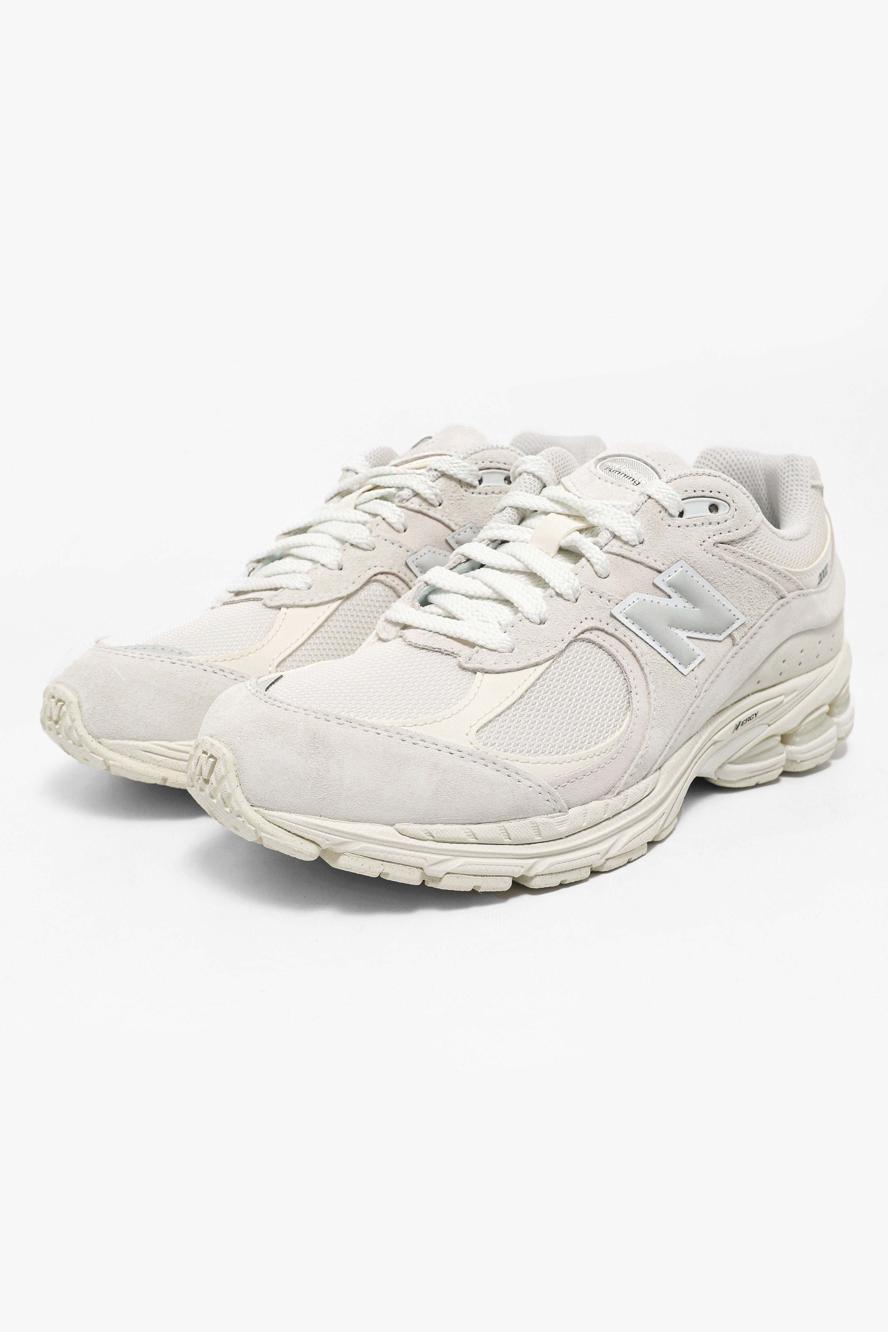 U 2002R Elevated Essentials Sneaker - Sea Salt + Silver Metallic