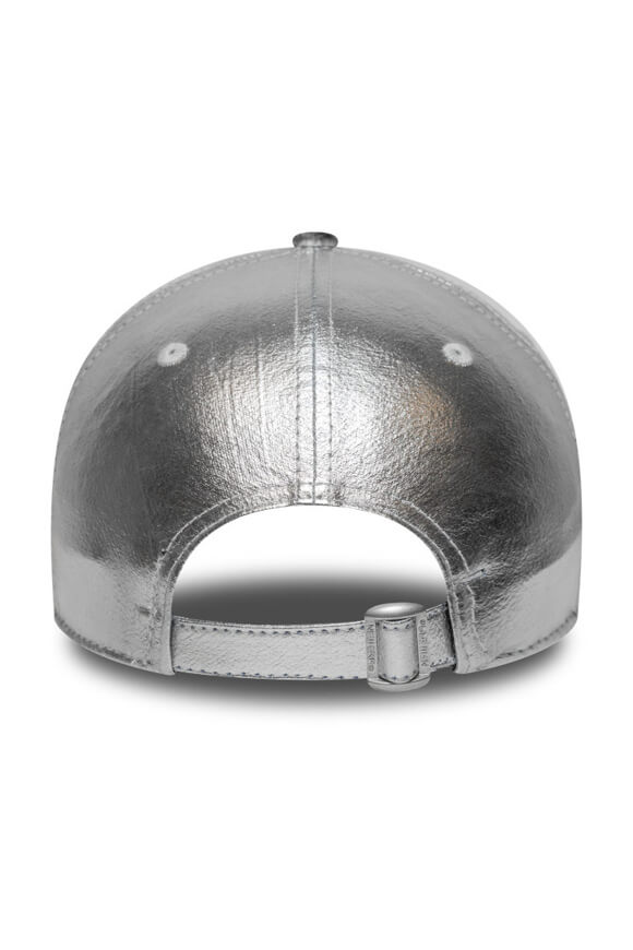 9Forty Metallic Cap / Strapback - Silver + White