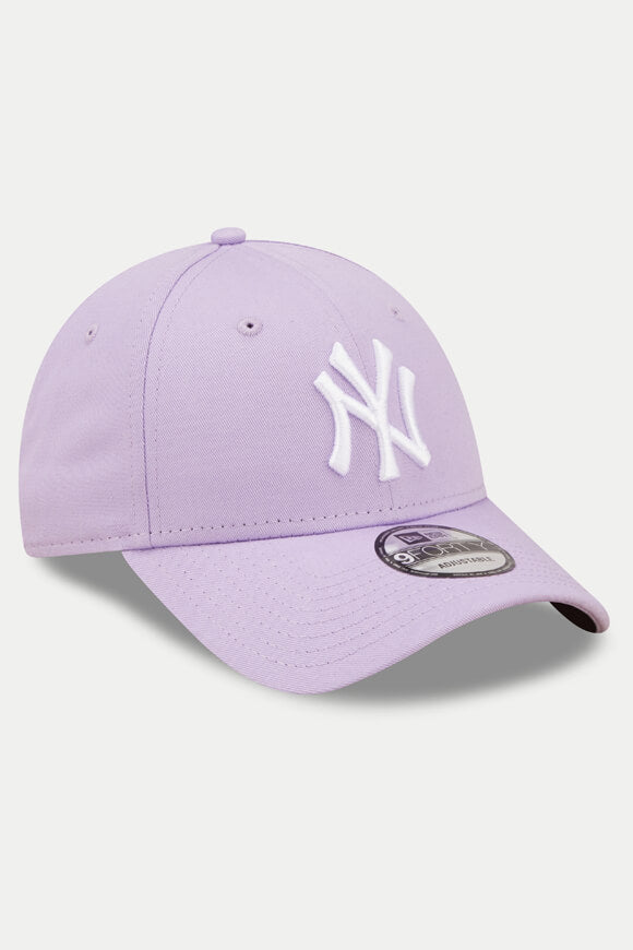 9Forty Cap / Strapback - Lilac + White