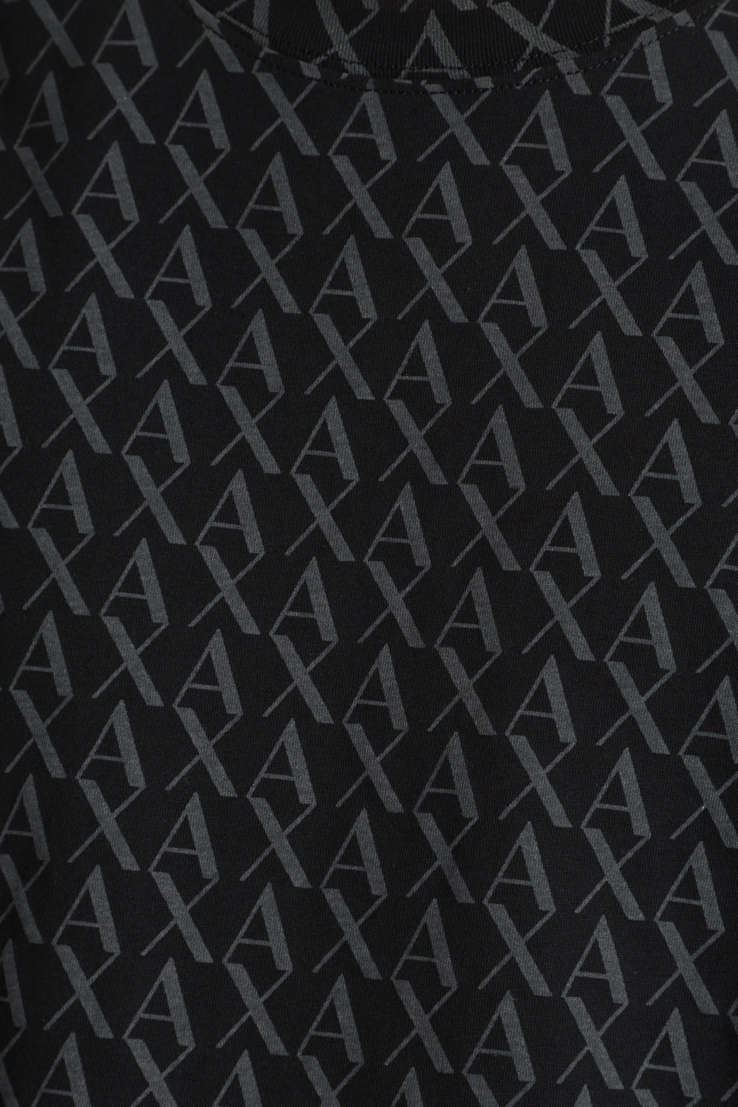 T-Shirt - Black