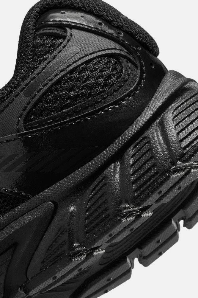 V5 RNR Sneaker - Black