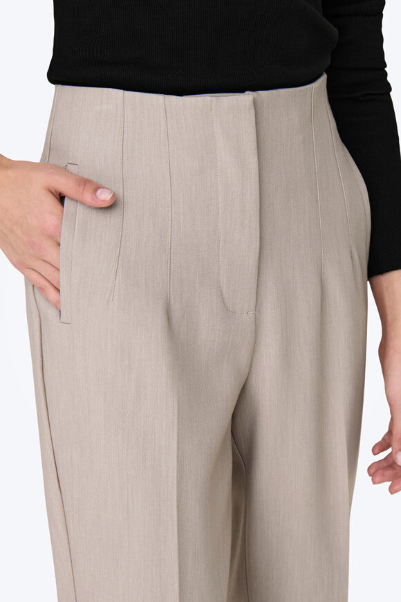 Raven Regular Fit Pants L32 - String