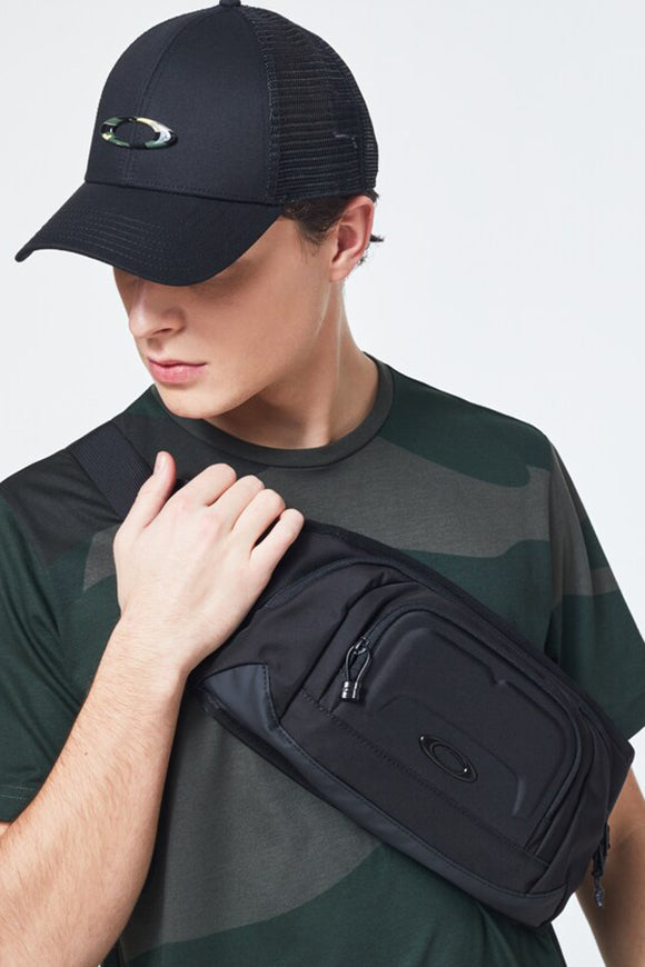 Ellipse Trucker Cap / Snapback