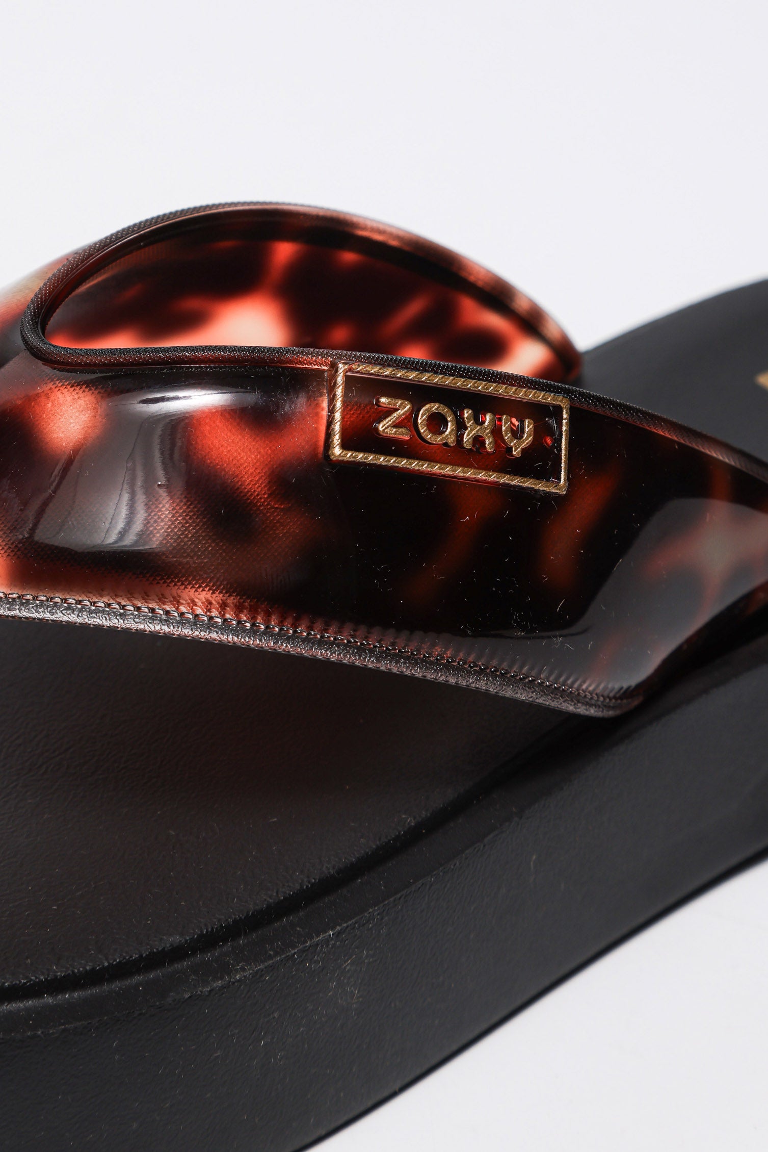 Plateau Flip Flops - Black + Tortoiseshell