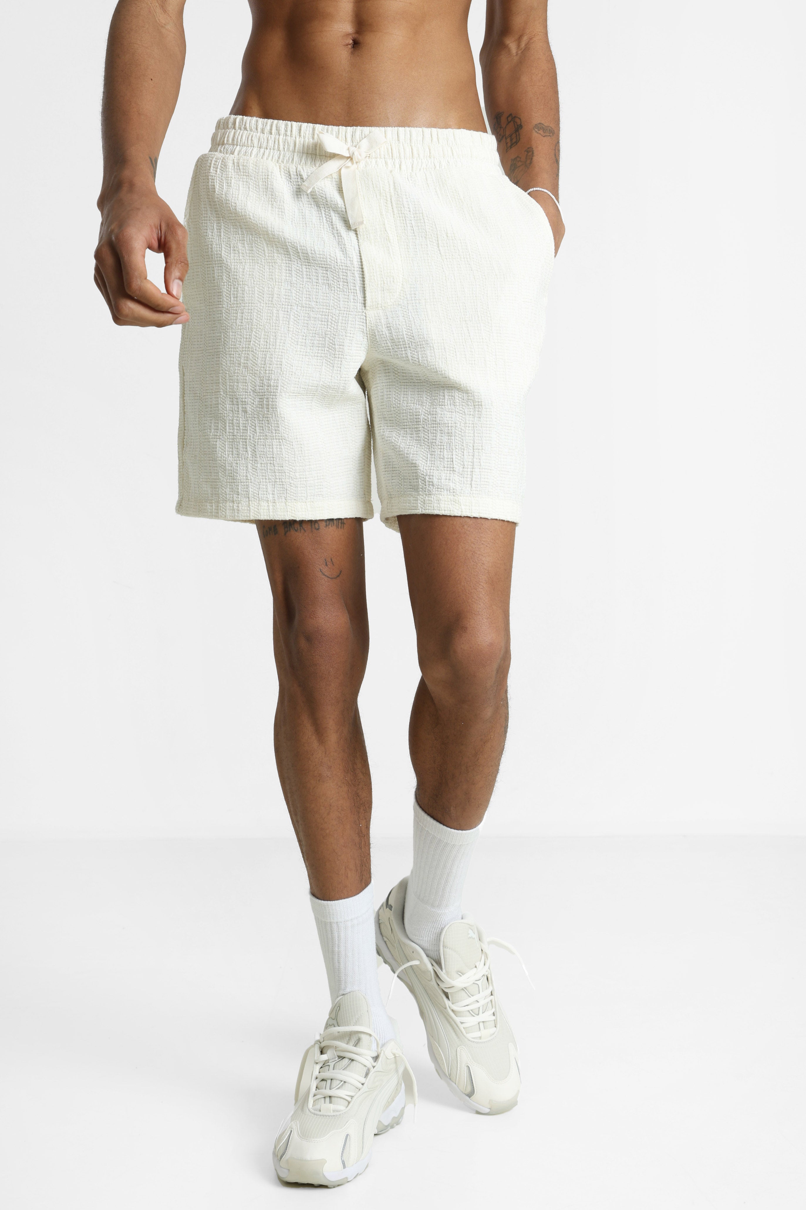 ONSTELL DOBBY Strukturierte Stoffshorts - Whisper White