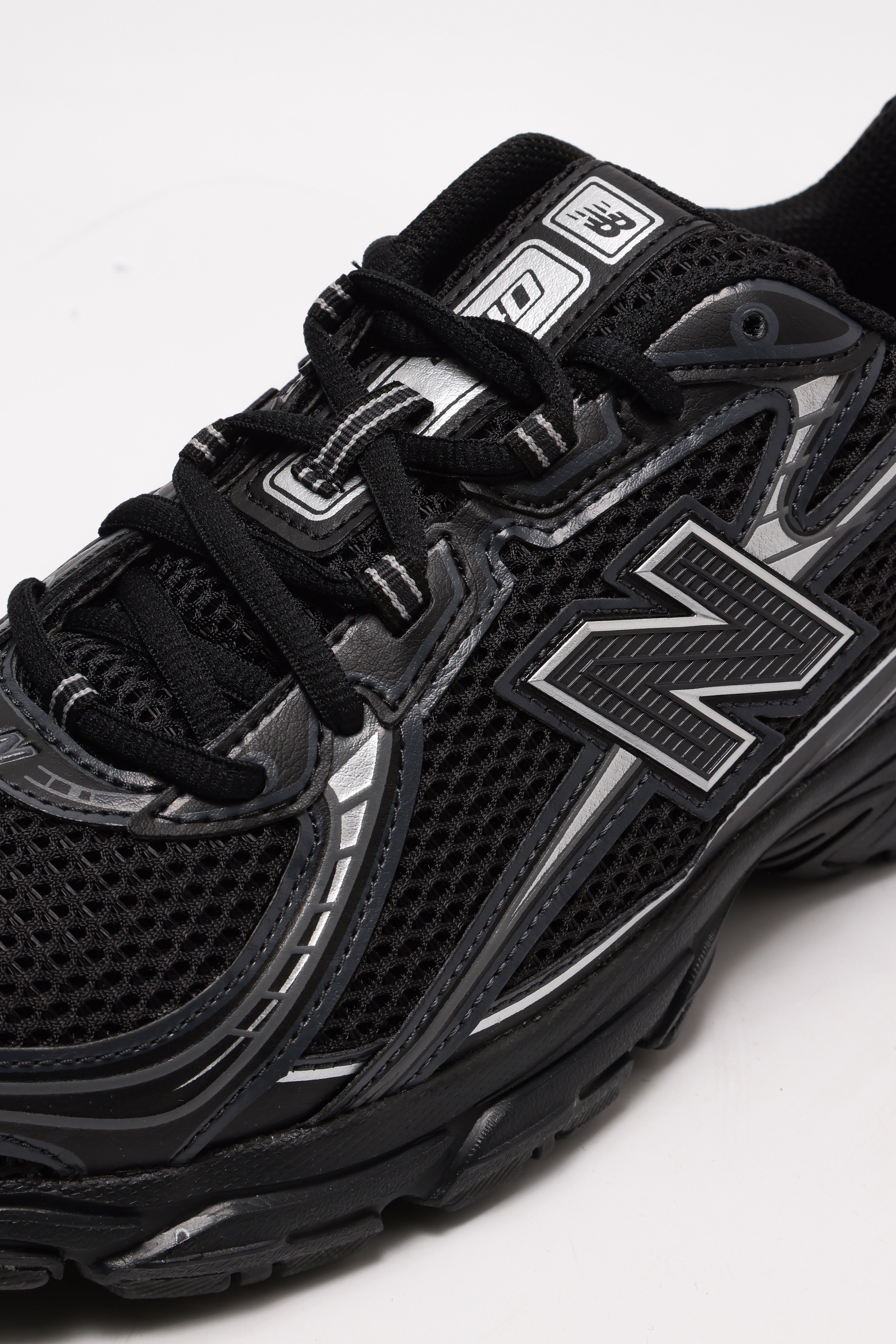 U740 Sneaker - Black