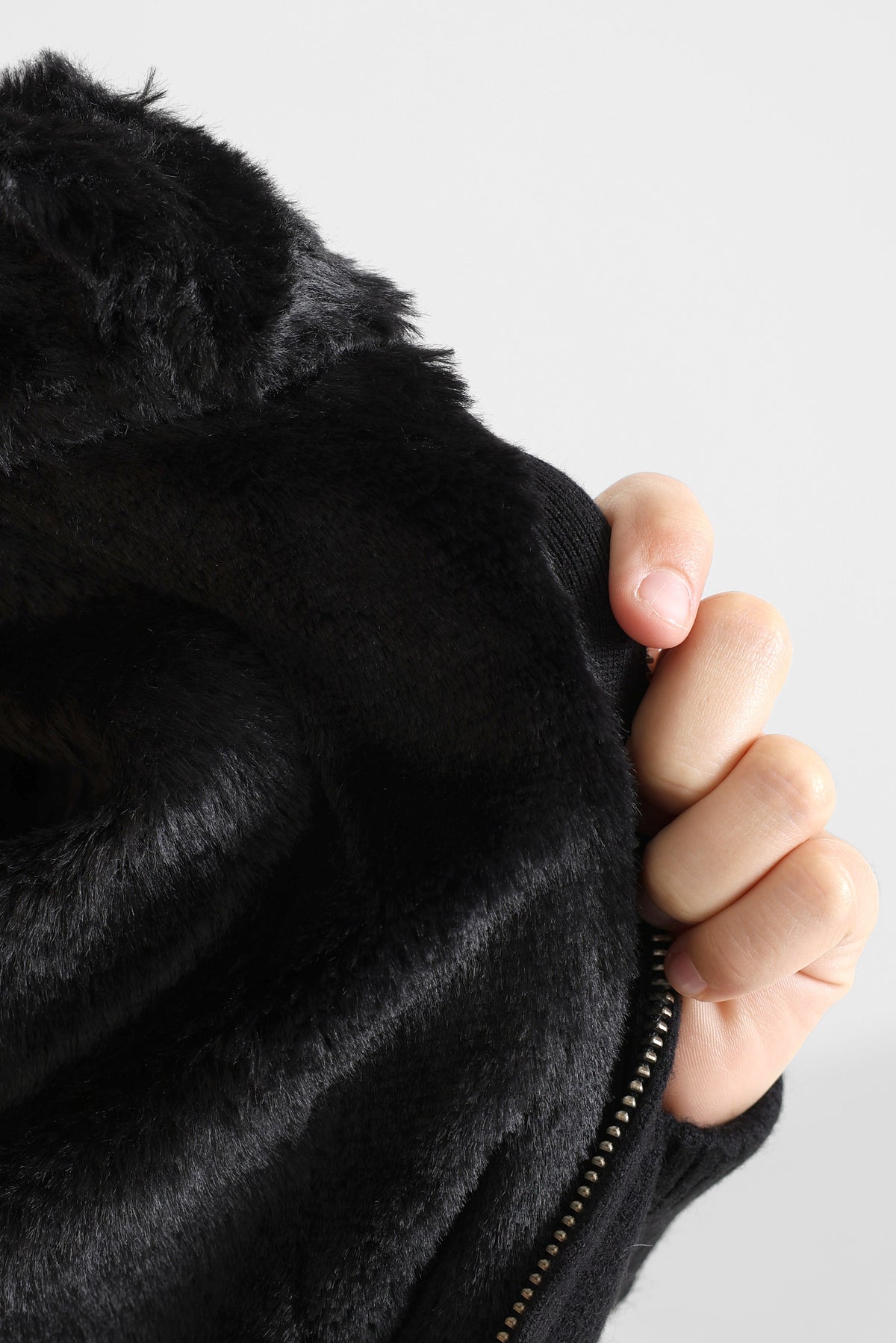Gefütterte Strickjacke - Schwarz