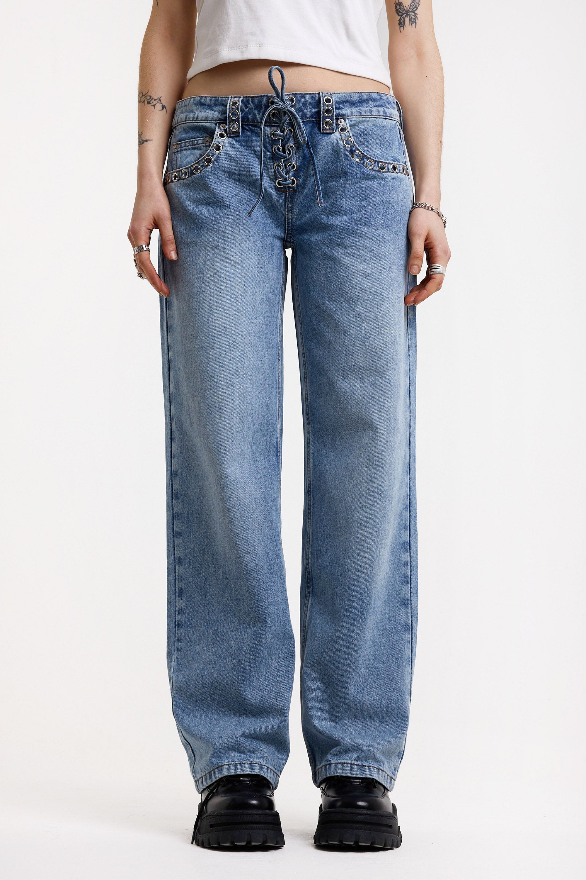 Twilight Relaxed Fit Jeans mit Nieten - Blue Washed