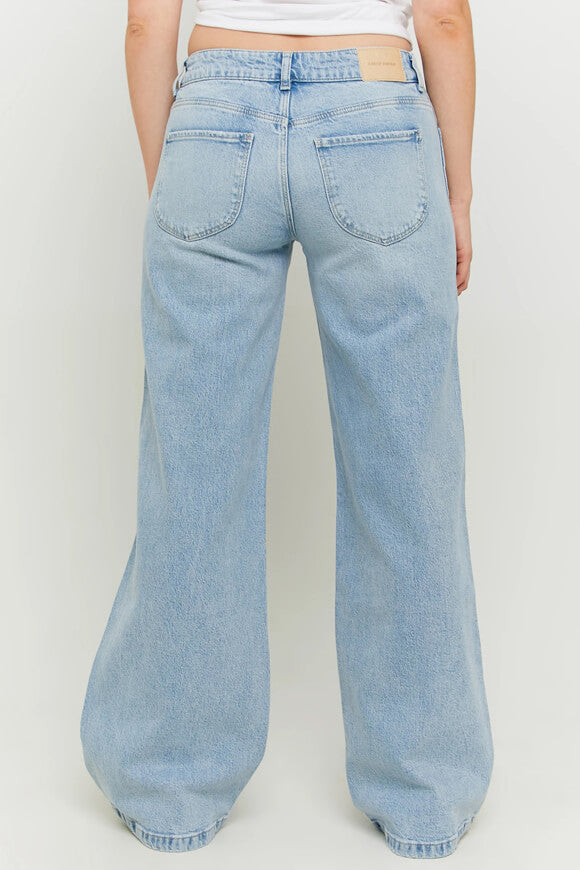 Straight leg jeans - Light blue denim