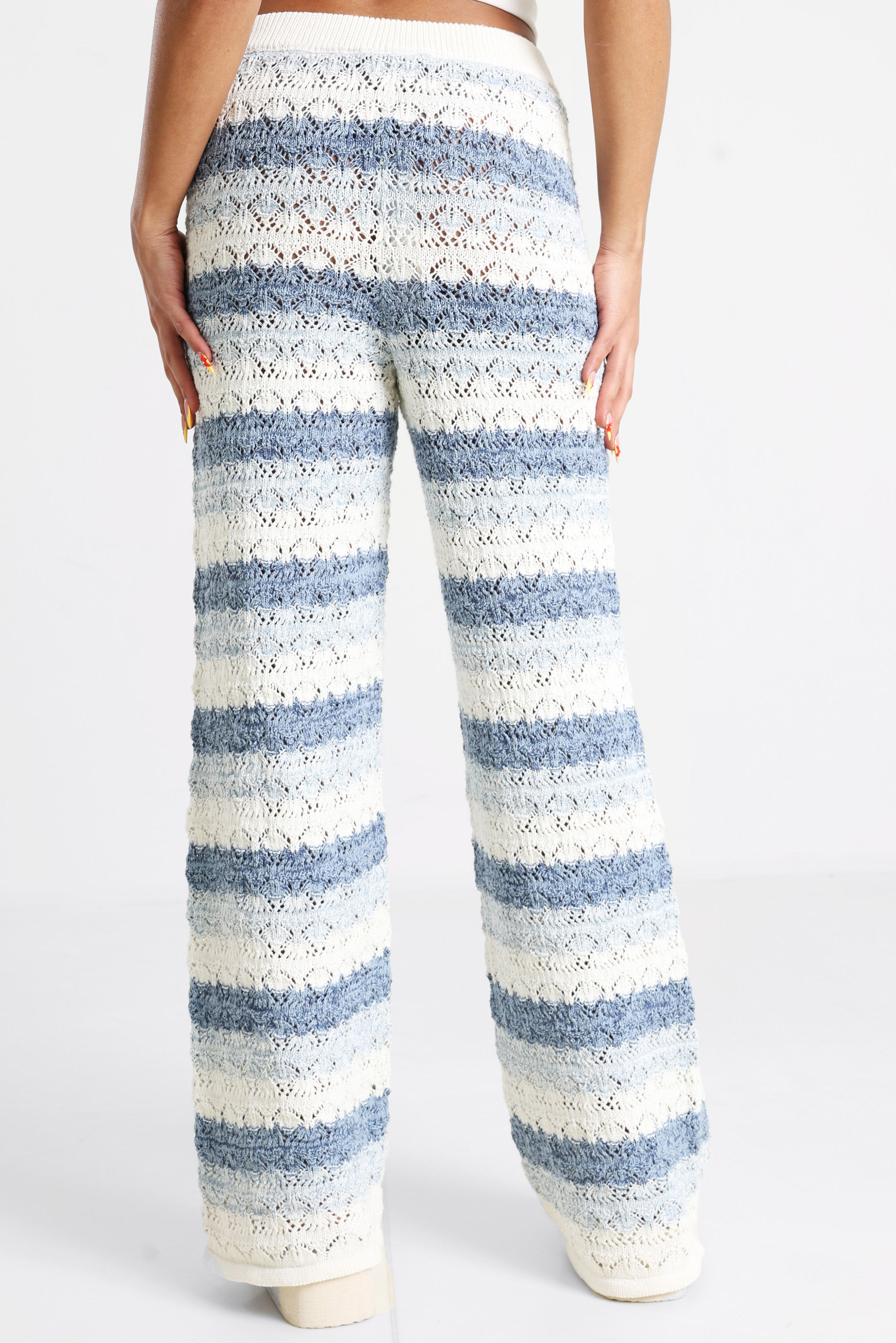 NMLAIKA pantaloni in crochet - Birch + Blue