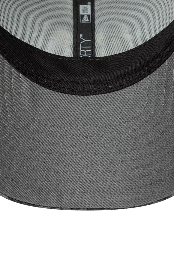 Trucker Cap / Snapback - Black