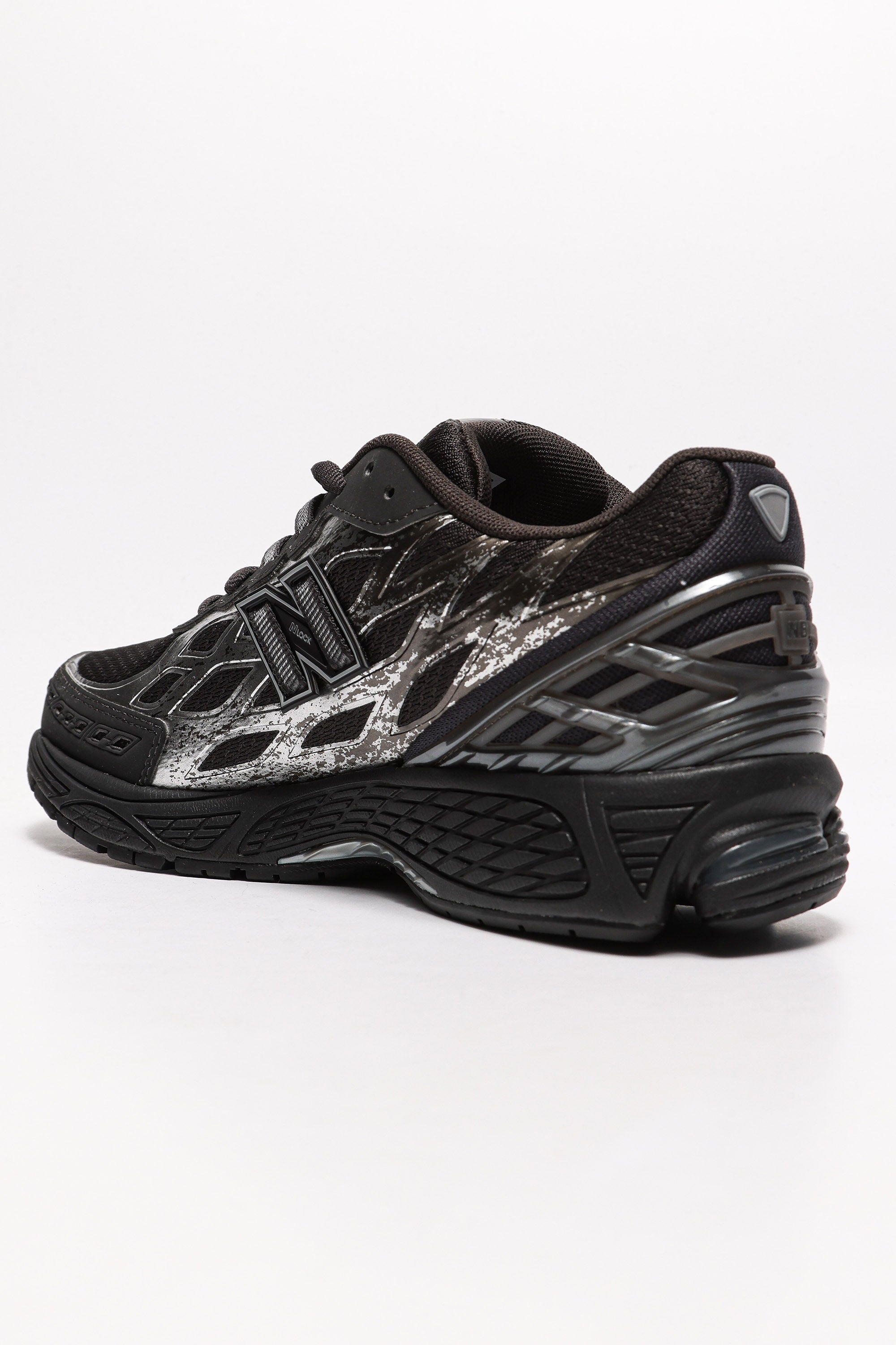 M1906 Sneaker - Black + Silver