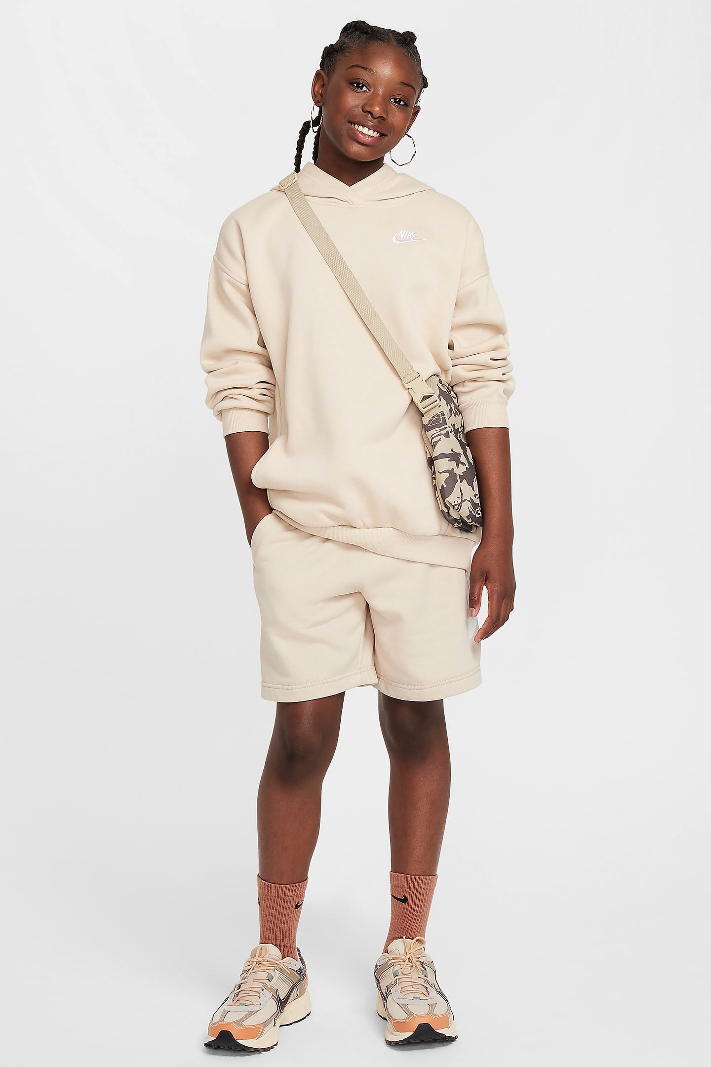 Sportswear Club Fleece sweatshirt ample à capuchon - Sandrift