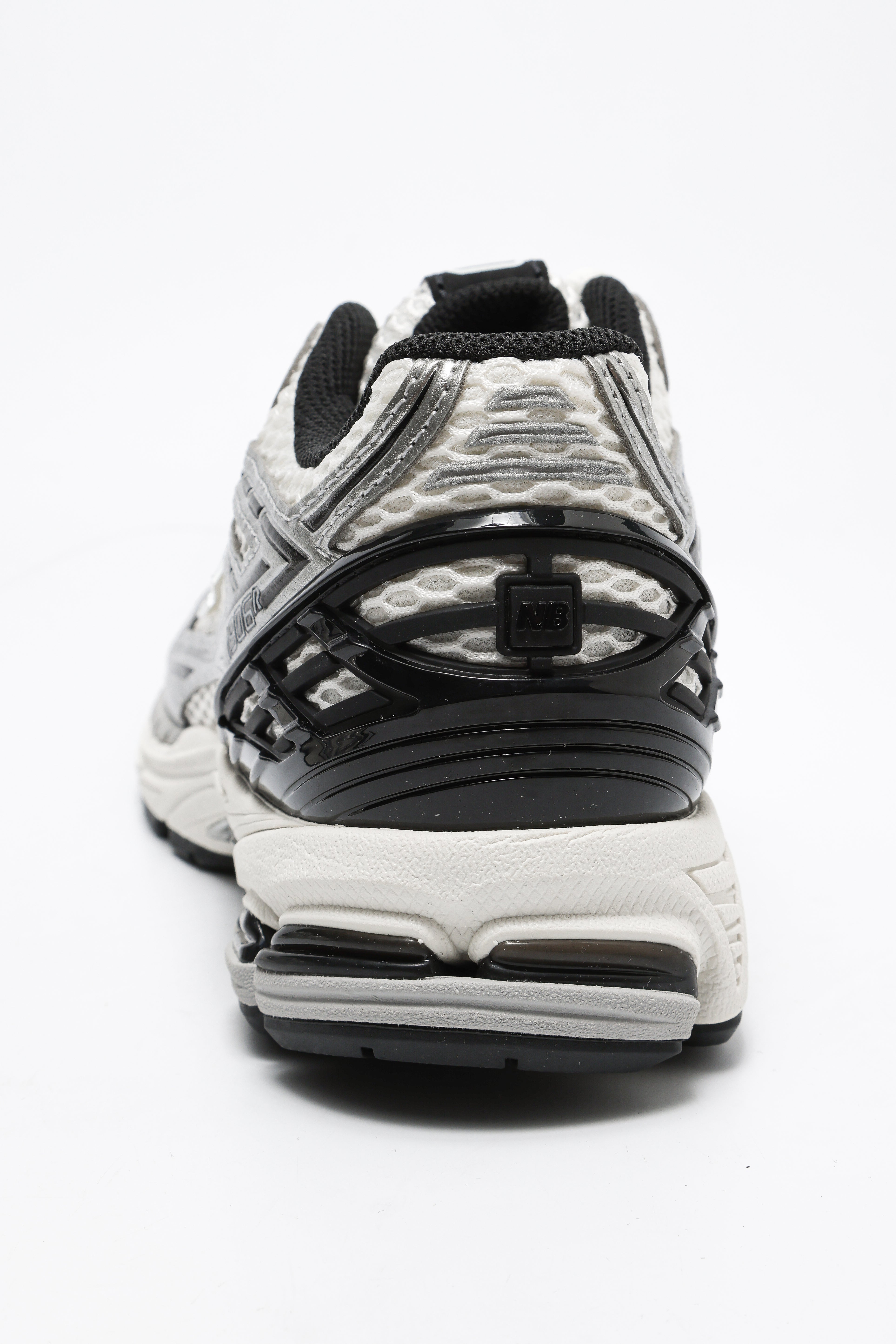 M1906 Sneaker - Sea Salt + Silver Metallic + Black