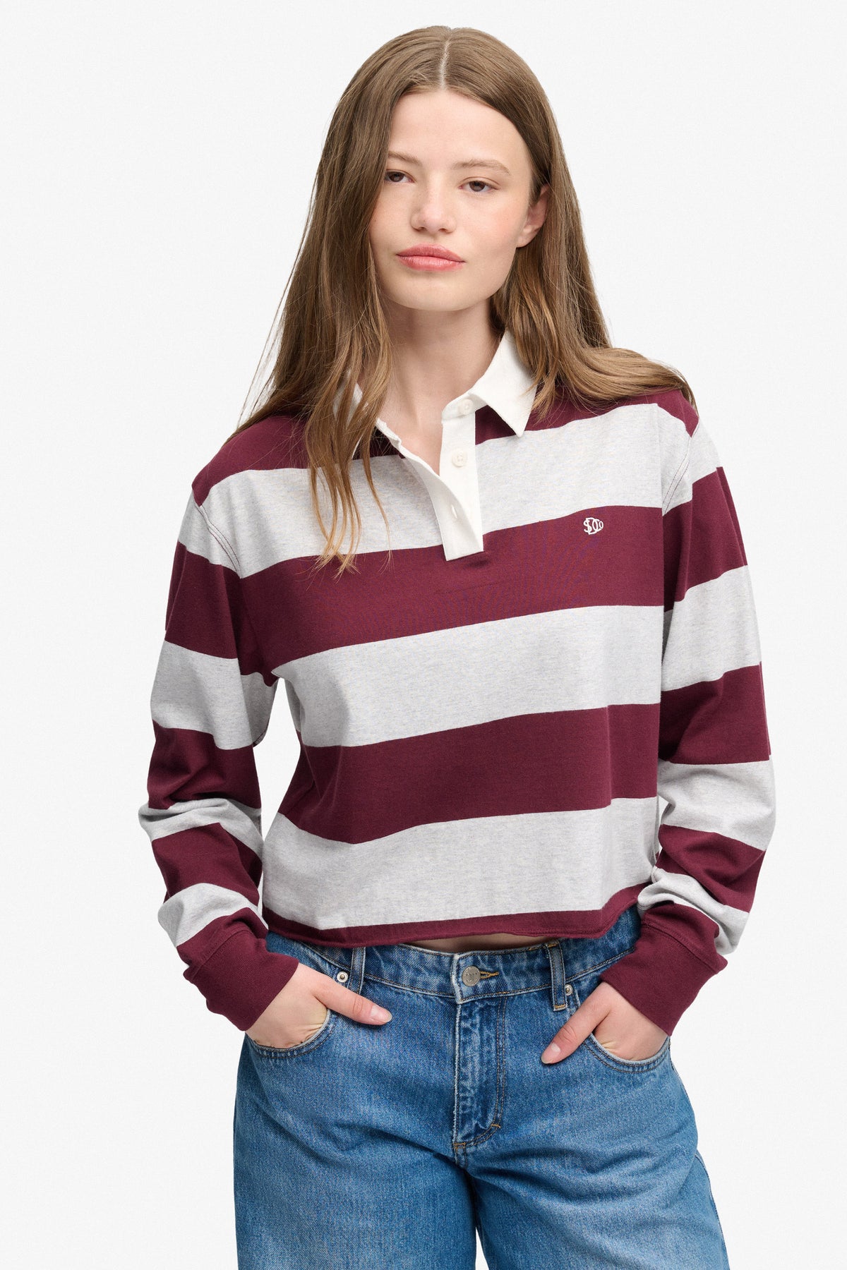 Athletic polo court - Glacier Grey Marl + Port Red