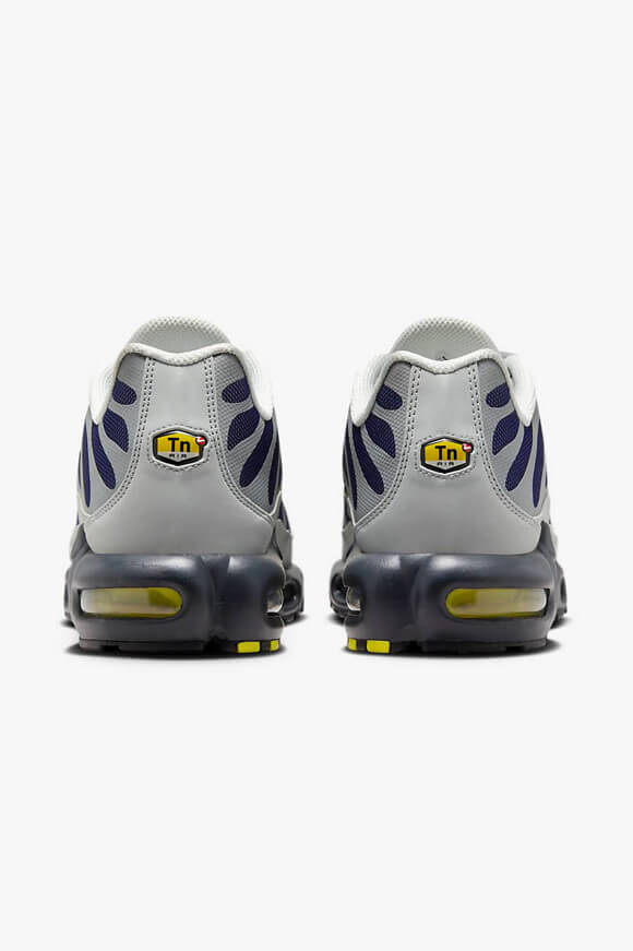 Air Max Plus Sneaker - Metallic Silver + Obsidian + Opti Yellow