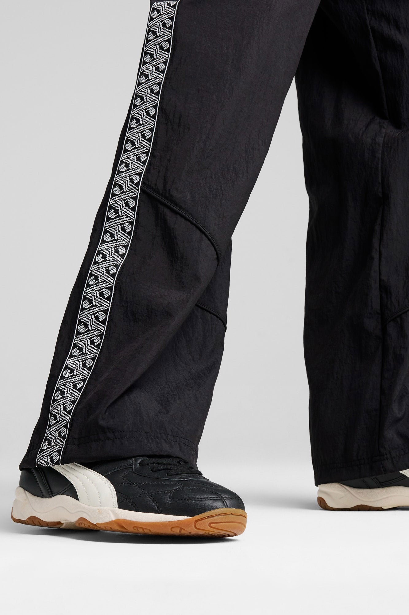 King Sneaker - Black