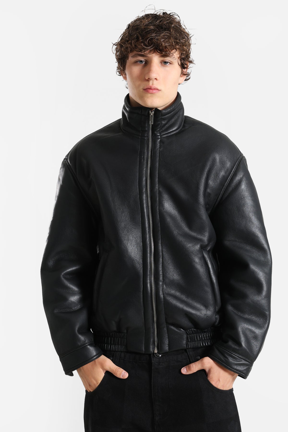 Gefütterte Kunstlederjacke - Black