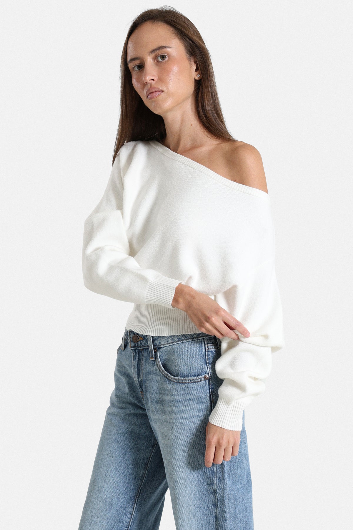 Off-shoulder knitted sweater - Offwhite