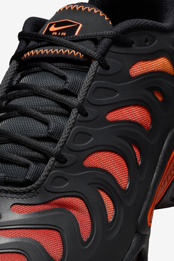 Air Max Plus Drift Sneaker - Off Noir + Hyper Crimson + Black