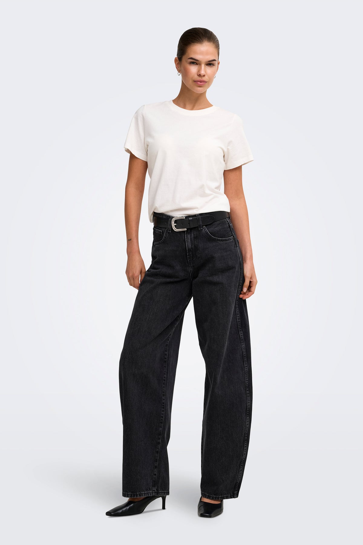 ONLTAYLOR Barrel Fit Jeans L32