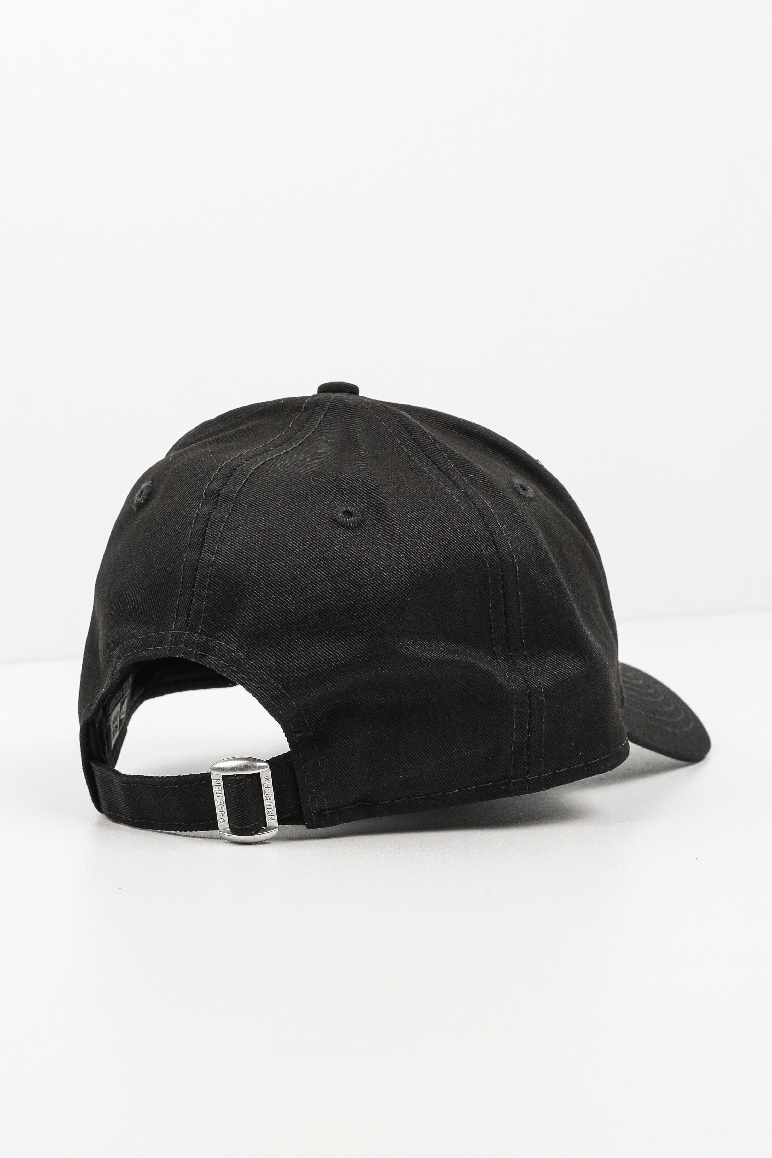 9Forty Cap / Strapback - Schwarz + Schwarz