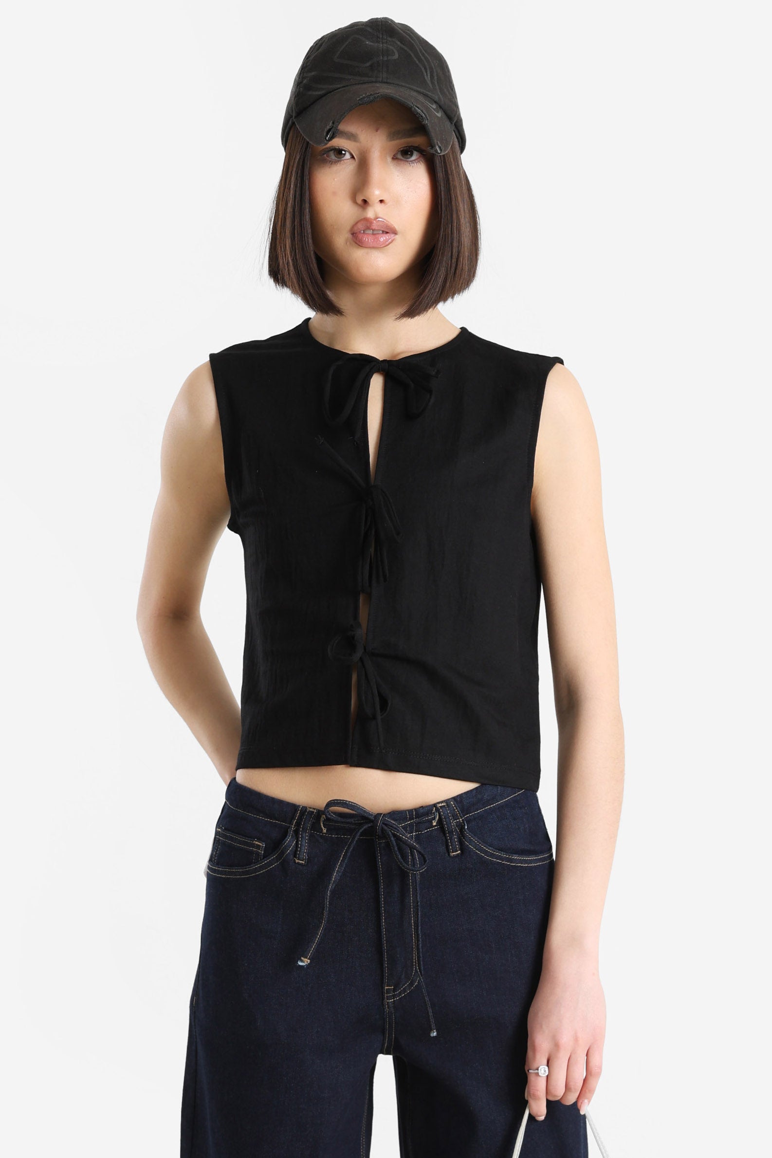 ONLSAKURA Crop Gilet - Black
