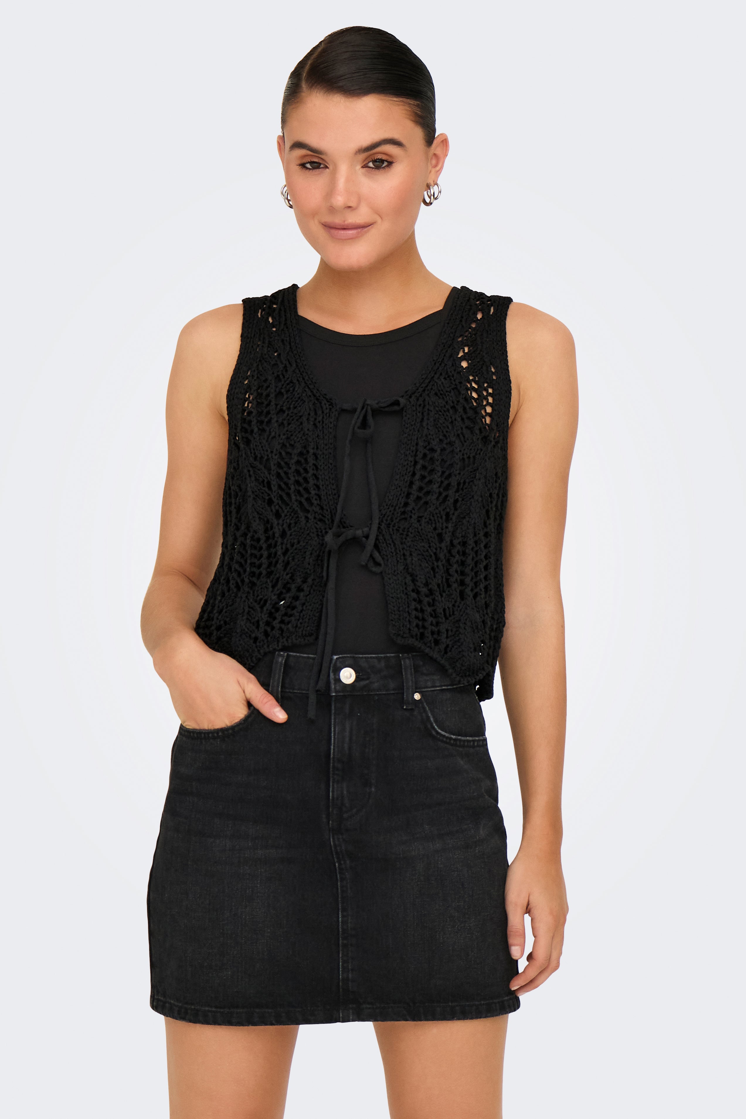 ONLLIZZY short crochet vest - Black