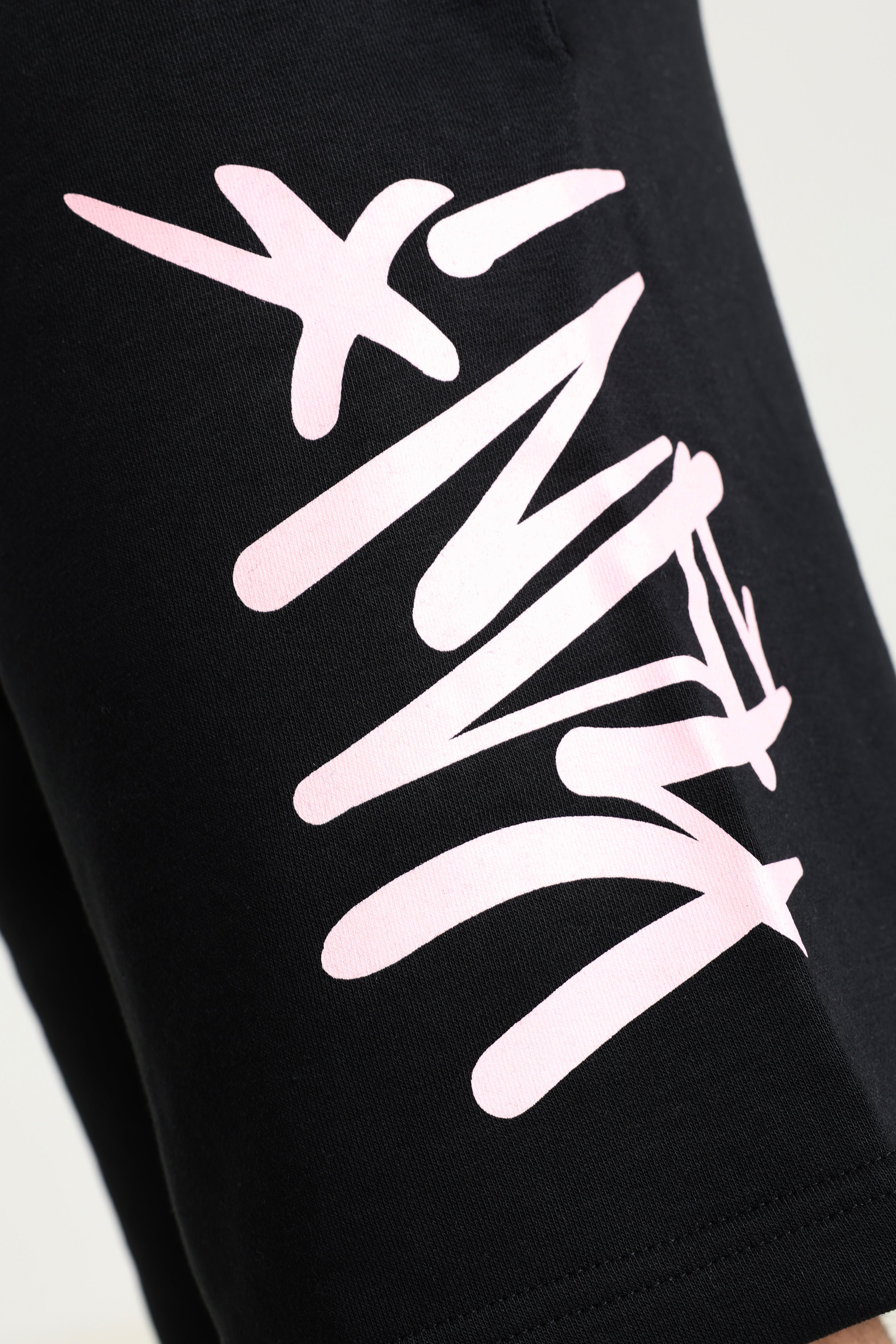 Pantaloncini in felpa - Black + Pink