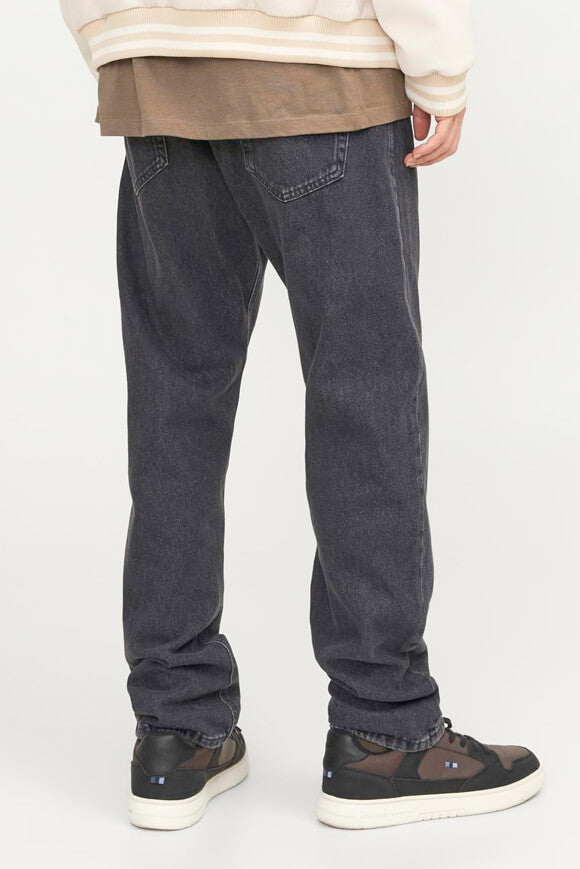 Chris Relaxed Fit Jeans L32 - Washed Black