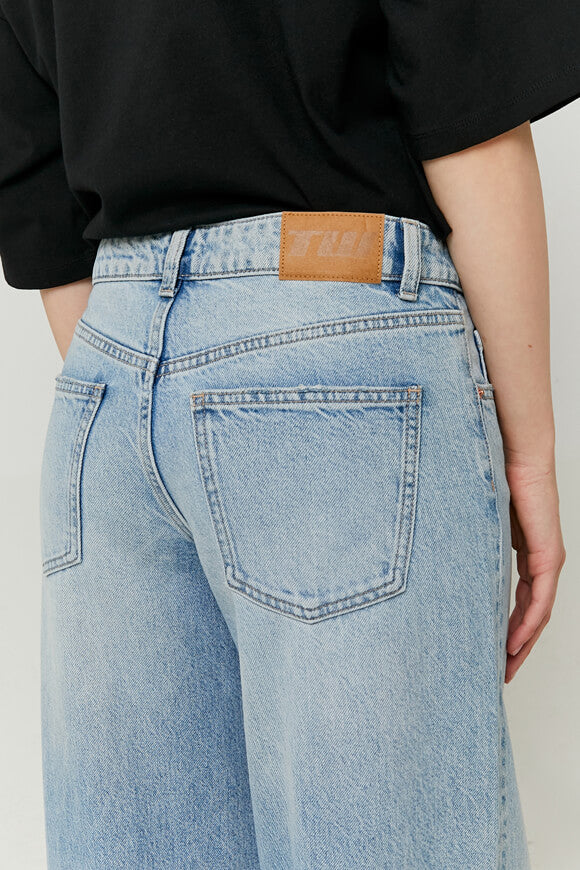 Wide Leg Jeans - Light Blue Denim