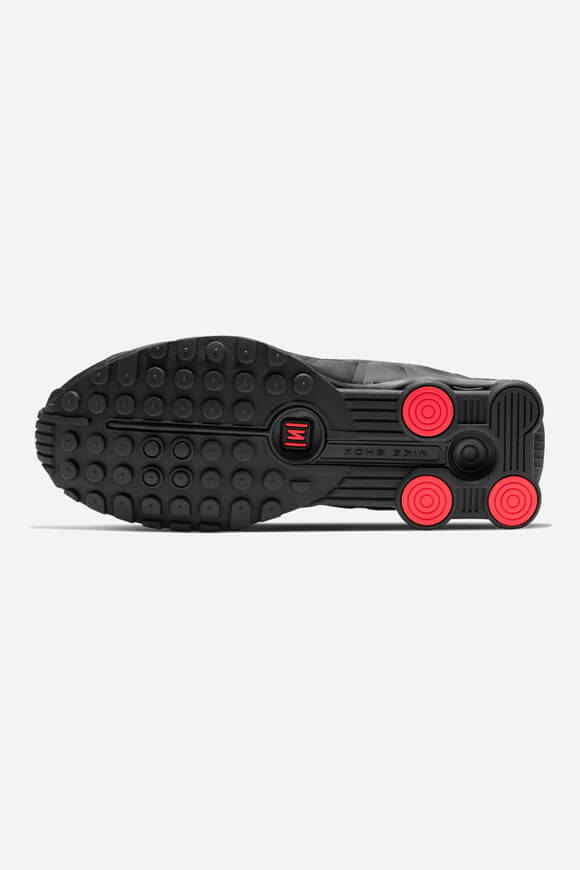 Shox R4 Sneaker - Black + Max Orange