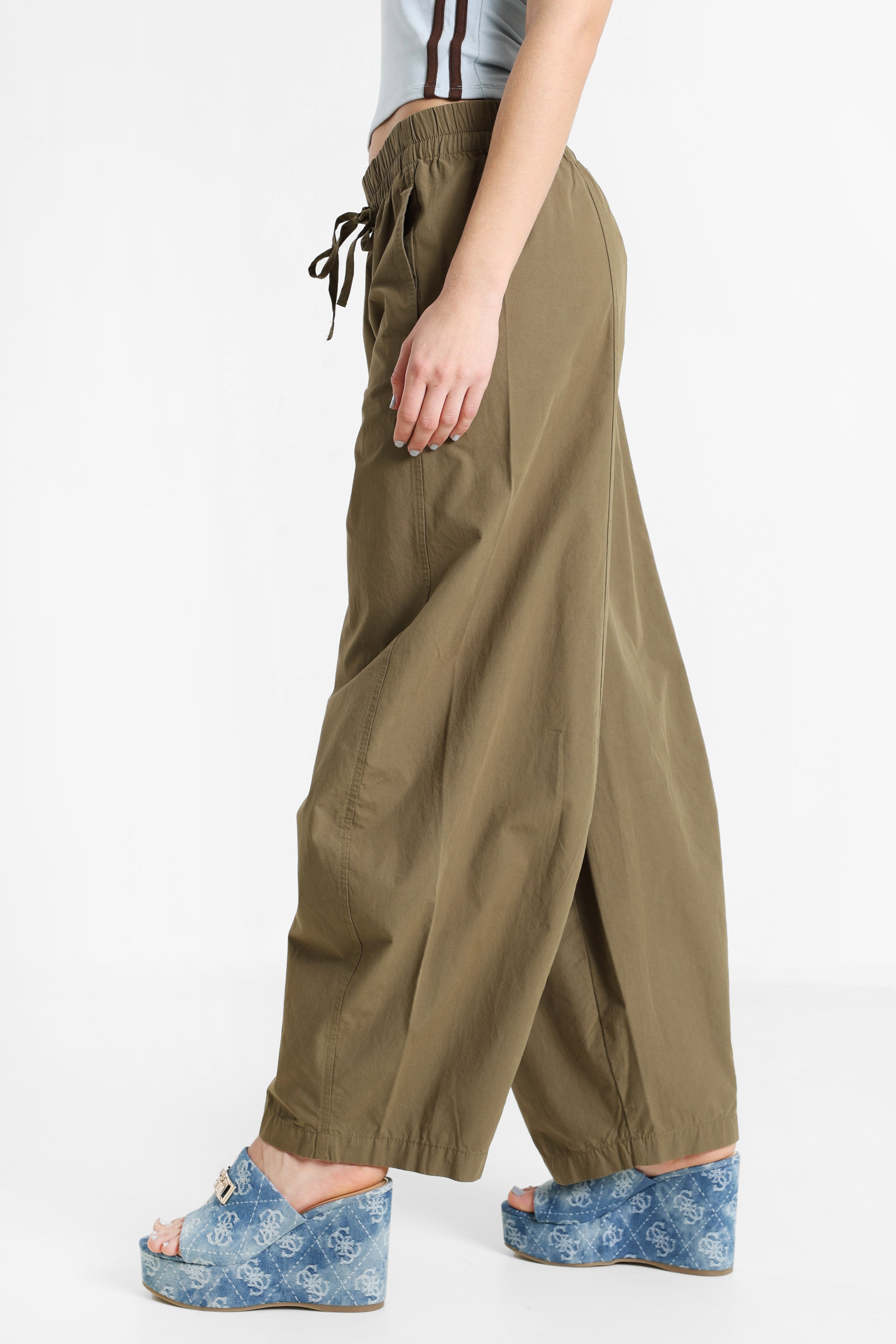 Barrel Fit Stoffhose - Kaki