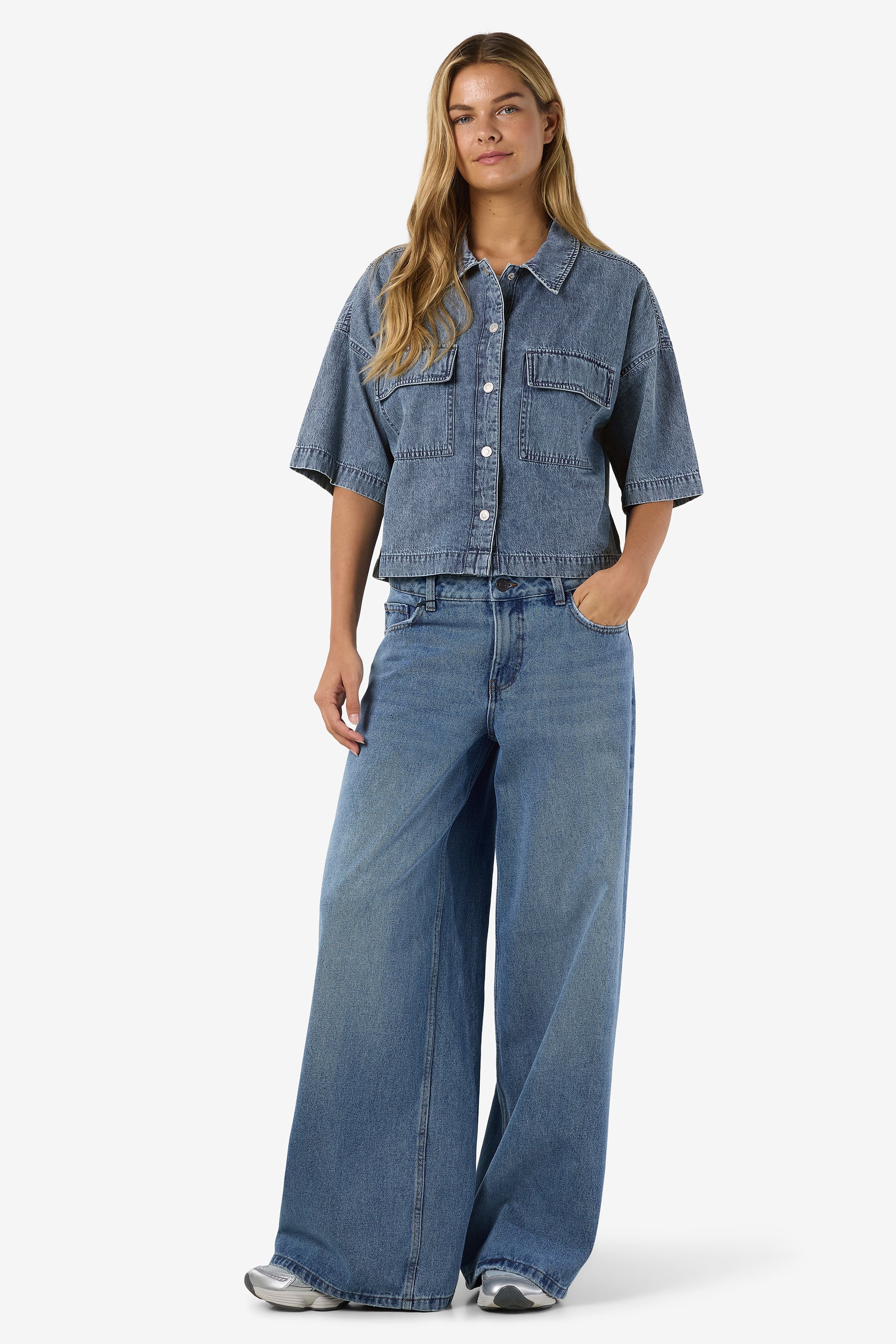 NMENZA Crop Jeanshemd - Medium Blue Denim