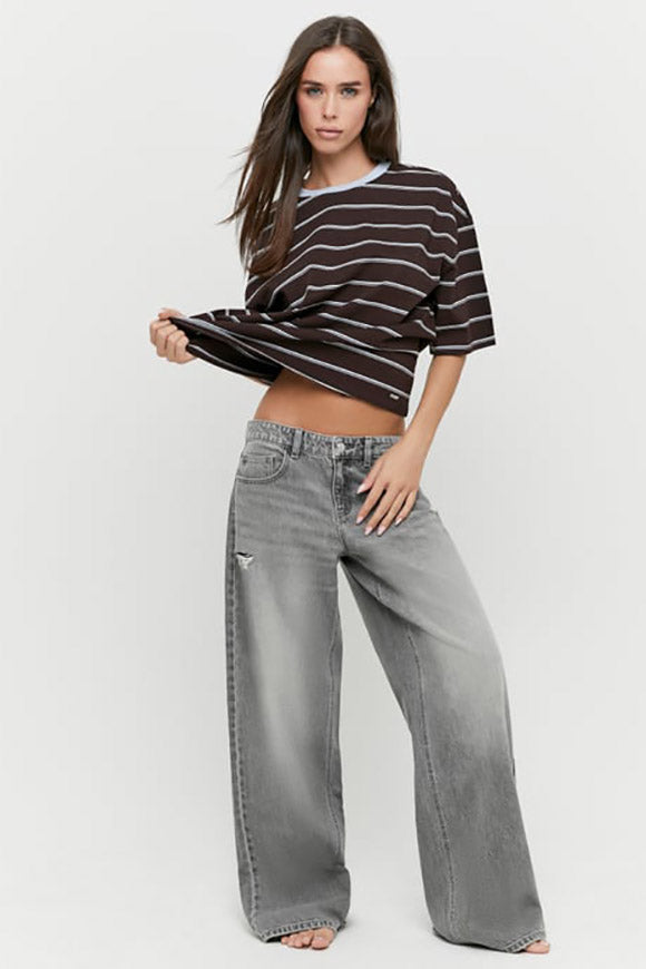 Loose-fitting T-shirt - Dark Brown + Light Blue + White