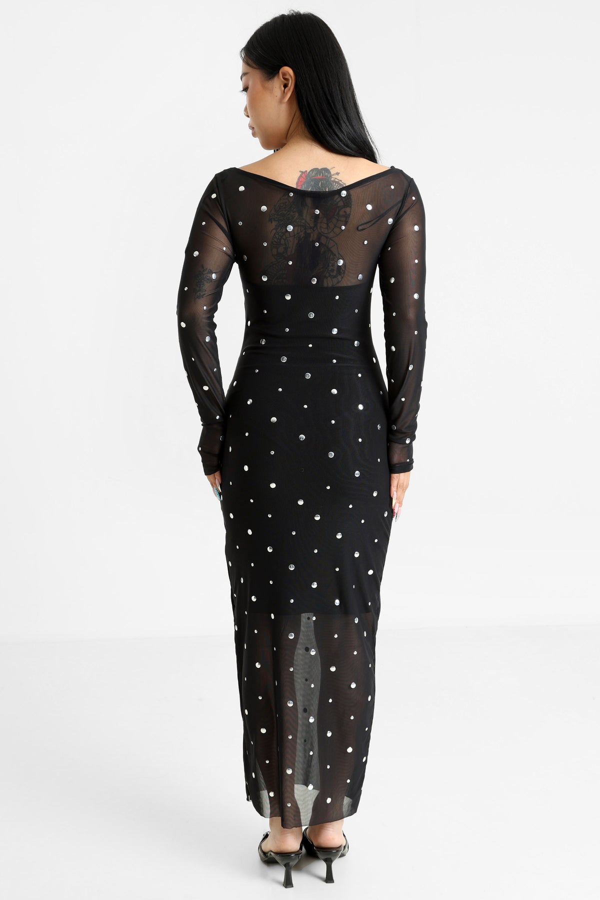 Robe longue en mesh avec rivets - Noir