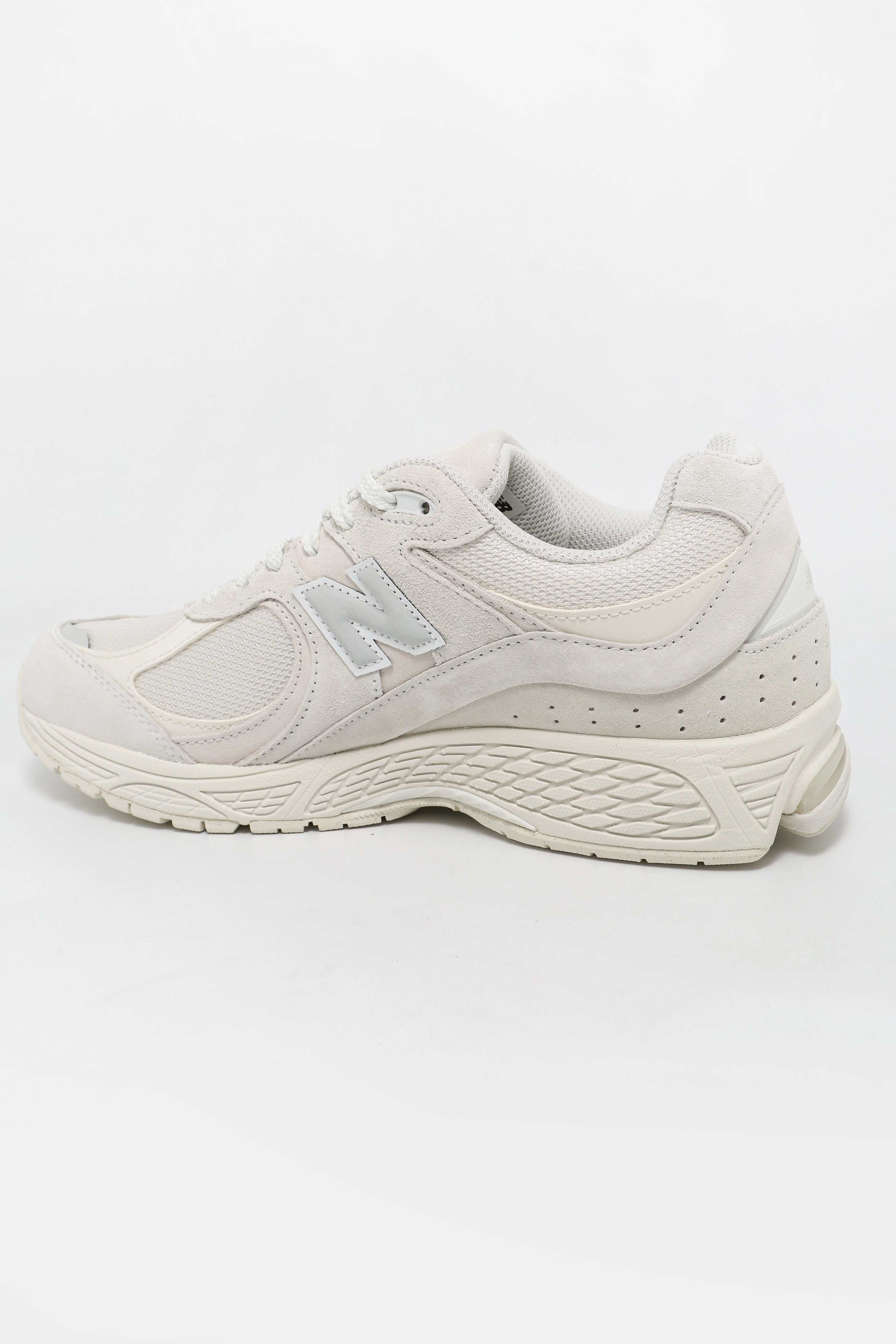 U 2002R Elevated Essentials sneakers - Sea Salt + Silver Metallic