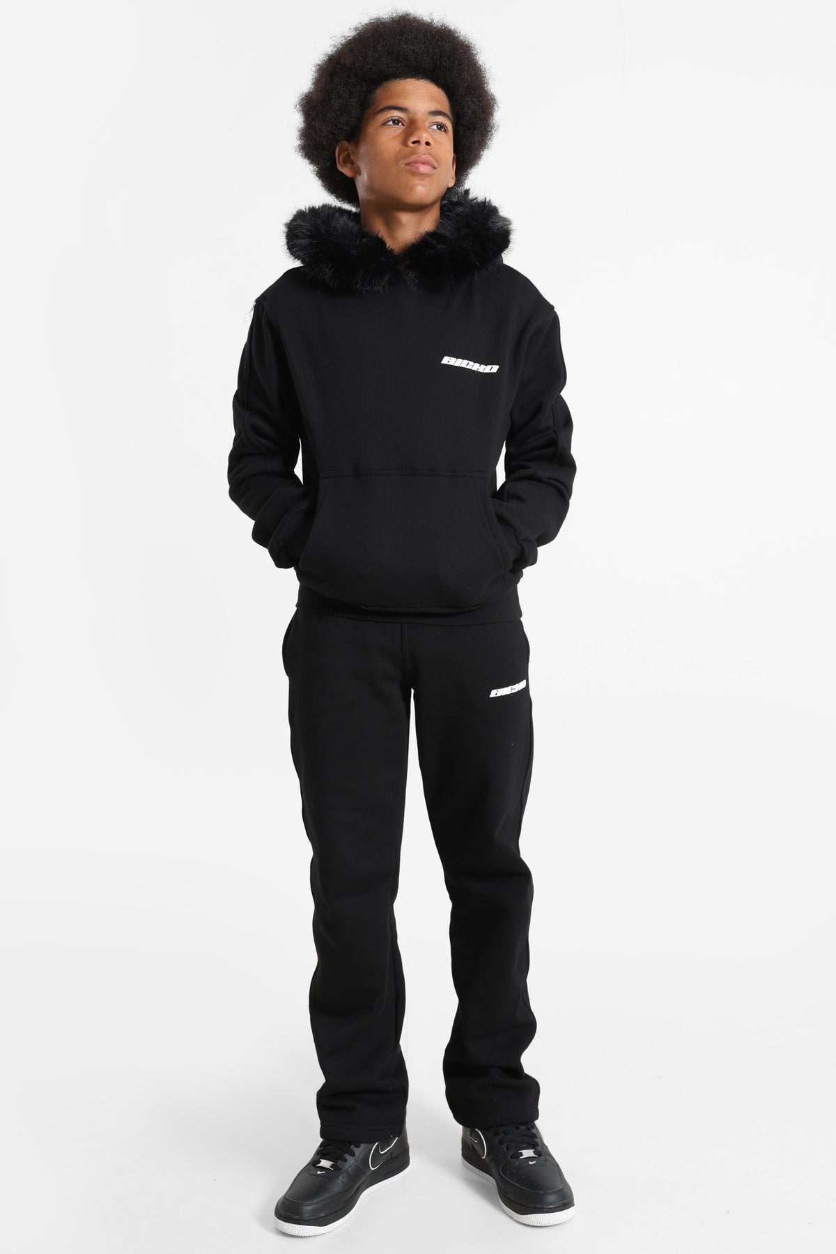 Sweatshirt à capuchon - Noir + Blanc