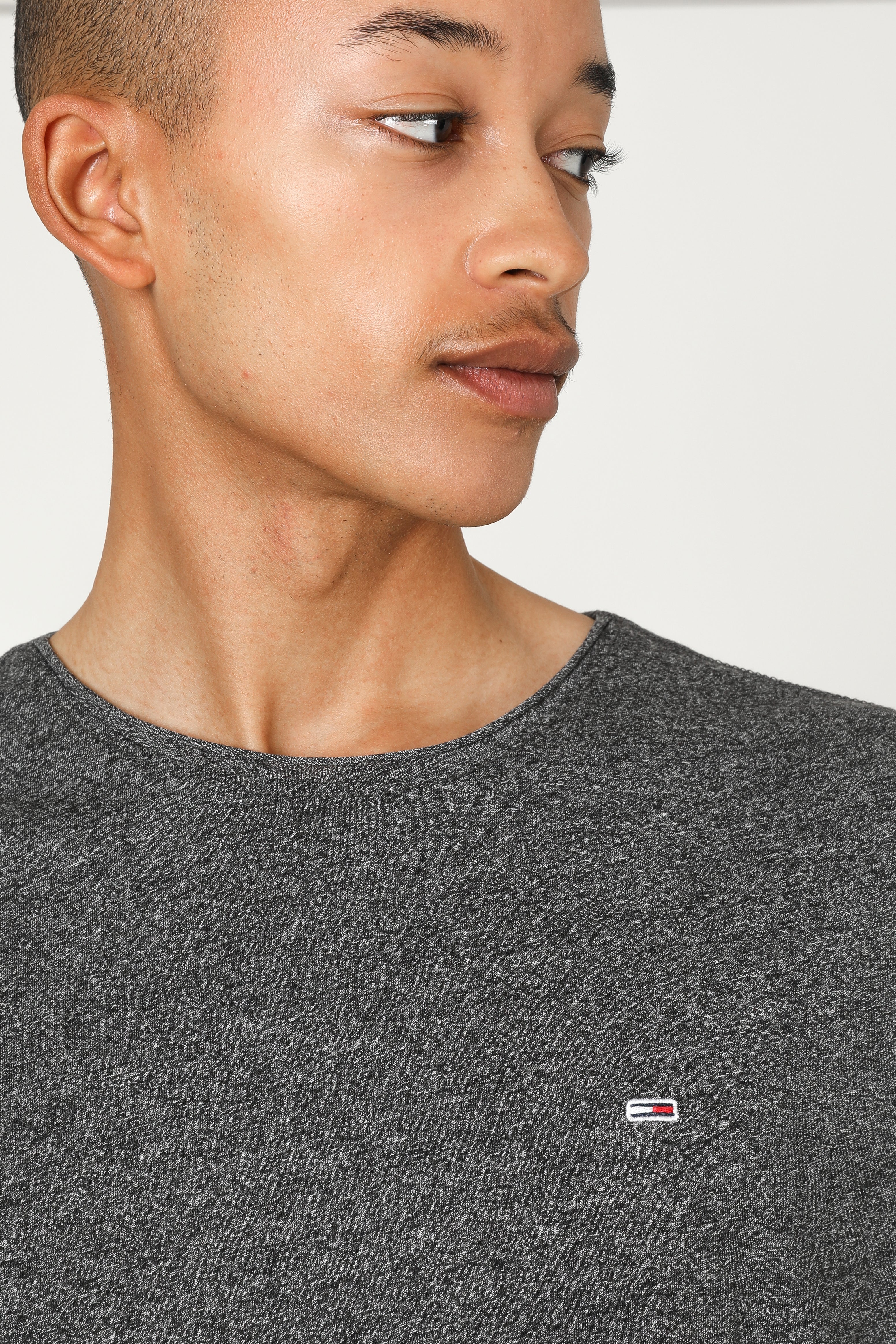 T-Shirt - Dark Grey Heather